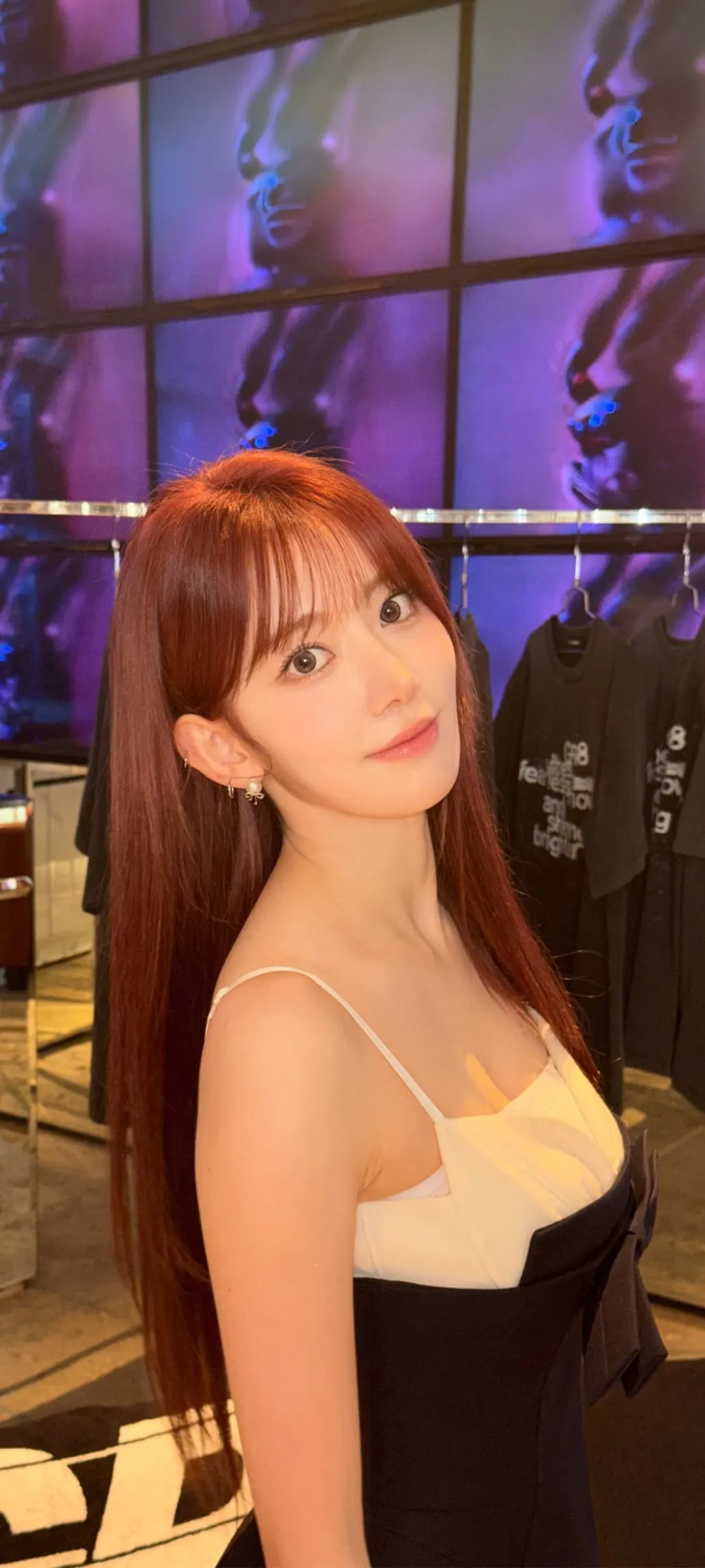 Fond d'écran de verrouillage mobile Sakura Miyawaki 4K HD télécharger — IZ*ONE, LE SSERAFIM