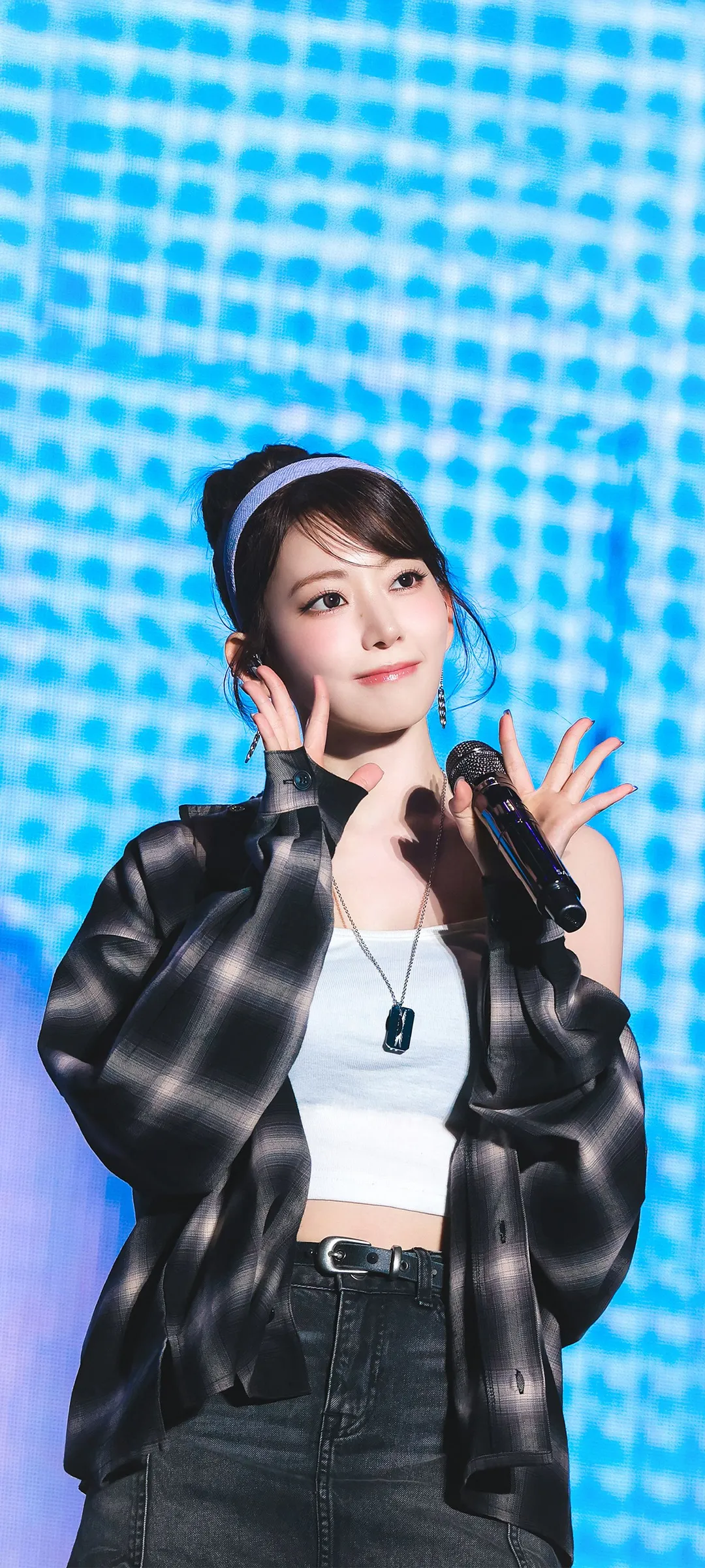 Fond d'écran de verrouillage mobile Sakura Miyawaki 4K HD télécharger — IZ*ONE, LE SSERAFIM
