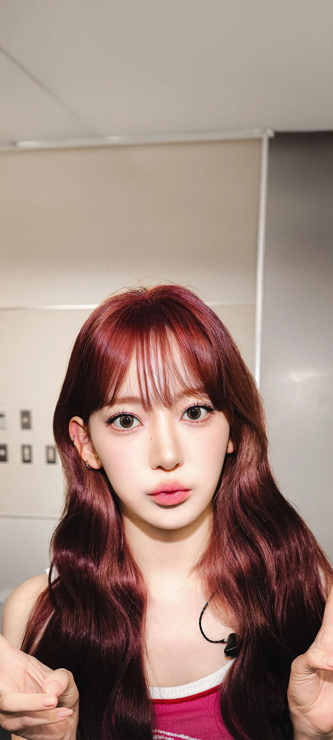 Fond d'écran de verrouillage mobile Sakura Miyawaki 4K HD télécharger — IZ*ONE, LE SSERAFIM