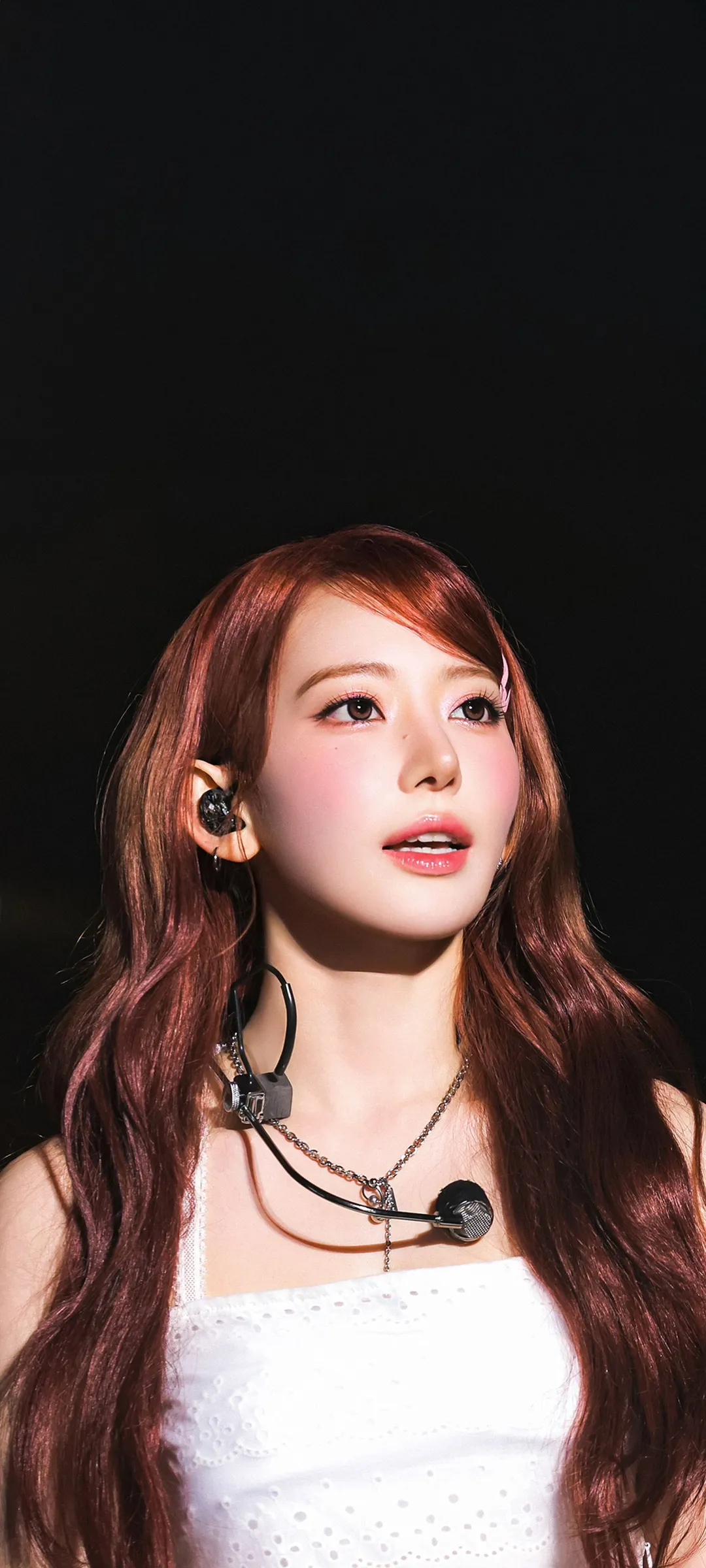 Fond d'écran de verrouillage mobile Sakura Miyawaki 4K HD télécharger — IZ*ONE, LE SSERAFIM