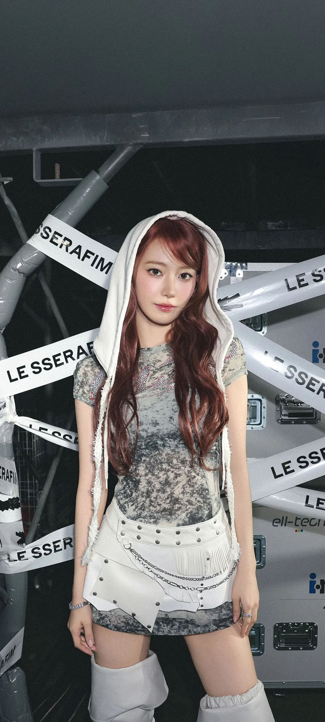 Fond d'écran de verrouillage mobile Sakura Miyawaki 4K HD télécharger — IZ*ONE, LE SSERAFIM