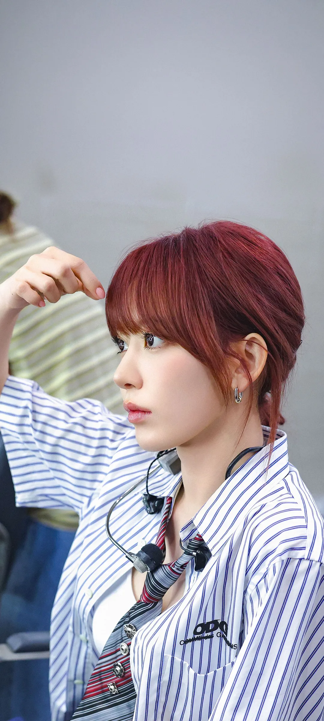 Fond d'écran de verrouillage mobile Sakura Miyawaki 4K HD télécharger — IZ*ONE, LE SSERAFIM