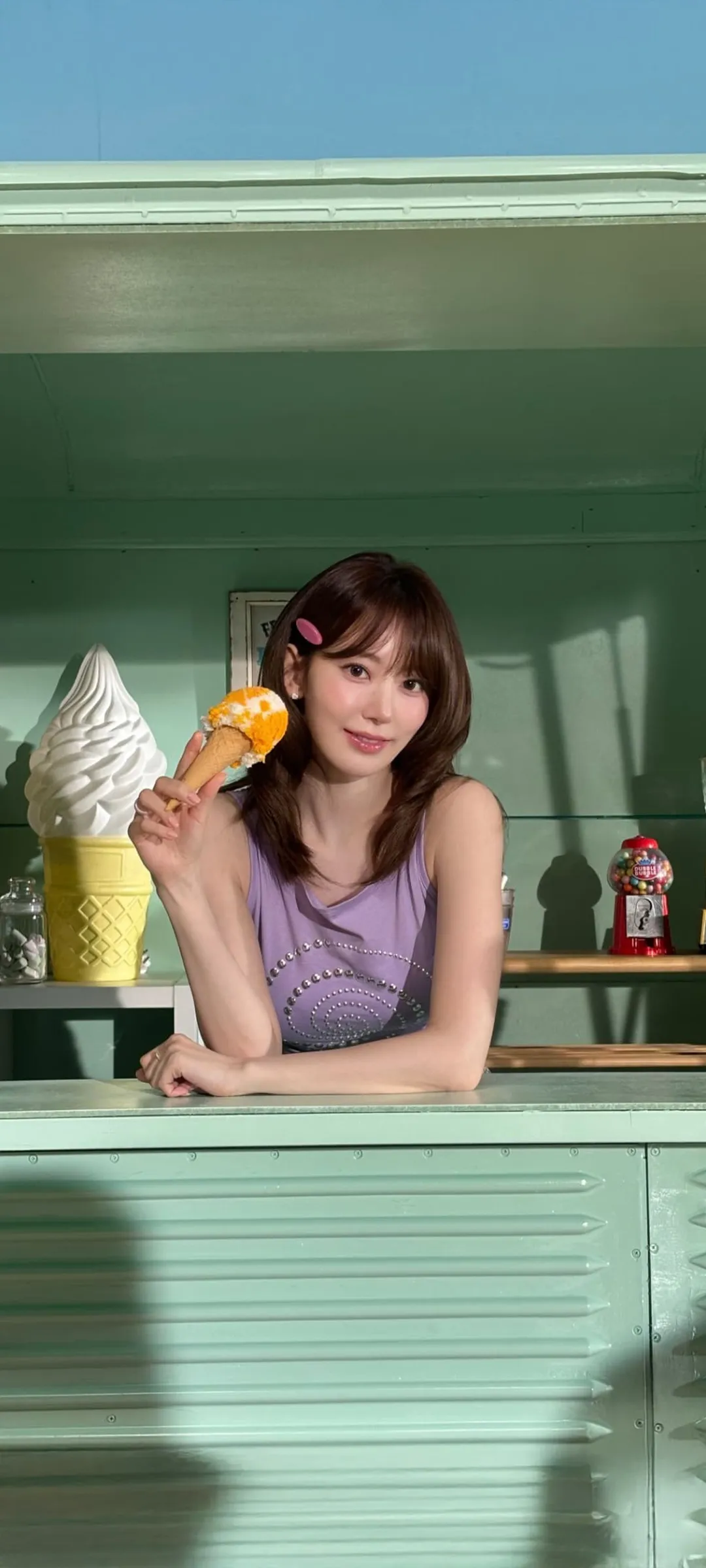 Fond d'écran de verrouillage mobile Sakura Miyawaki 4K HD télécharger — IZ*ONE, LE SSERAFIM