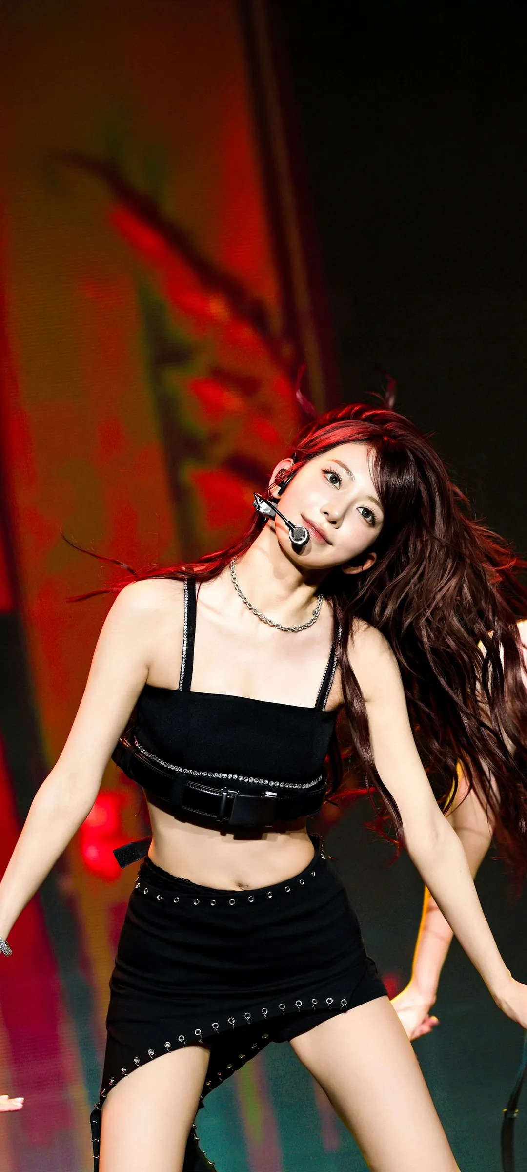 Fond d'écran de verrouillage mobile Sakura Miyawaki 4K HD télécharger — IZ*ONE, LE SSERAFIM