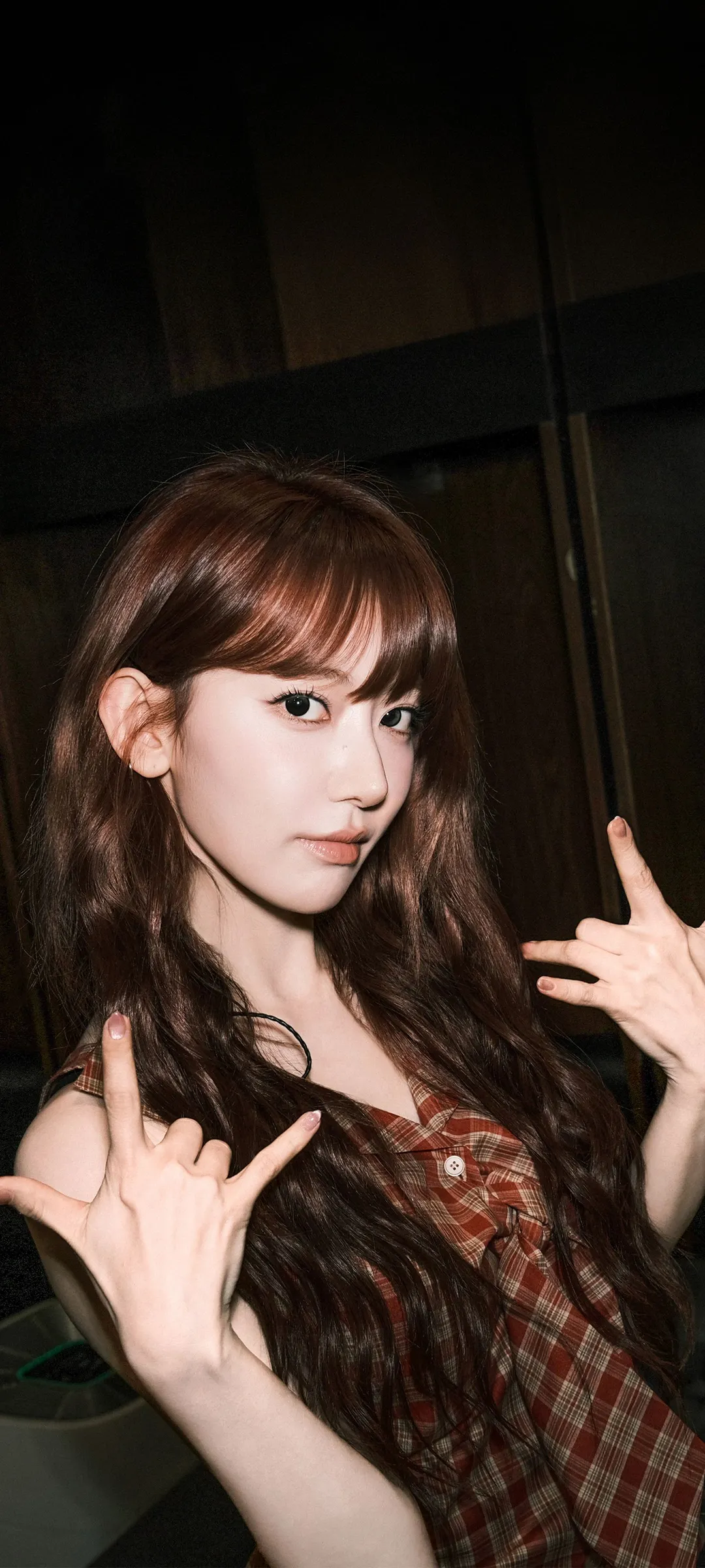 Fond d'écran de verrouillage mobile Sakura Miyawaki 4K HD télécharger — IZ*ONE, LE SSERAFIM