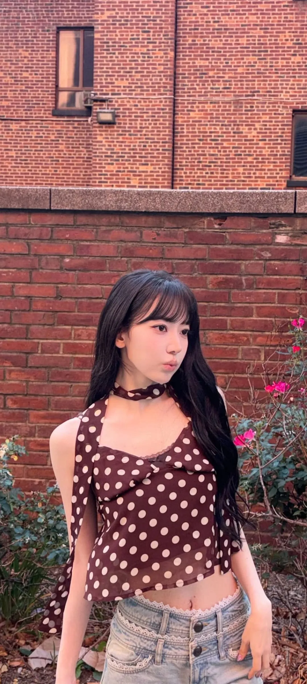 Fond d'écran de verrouillage mobile Sakura Miyawaki 4K HD télécharger — IZ*ONE, LE SSERAFIM