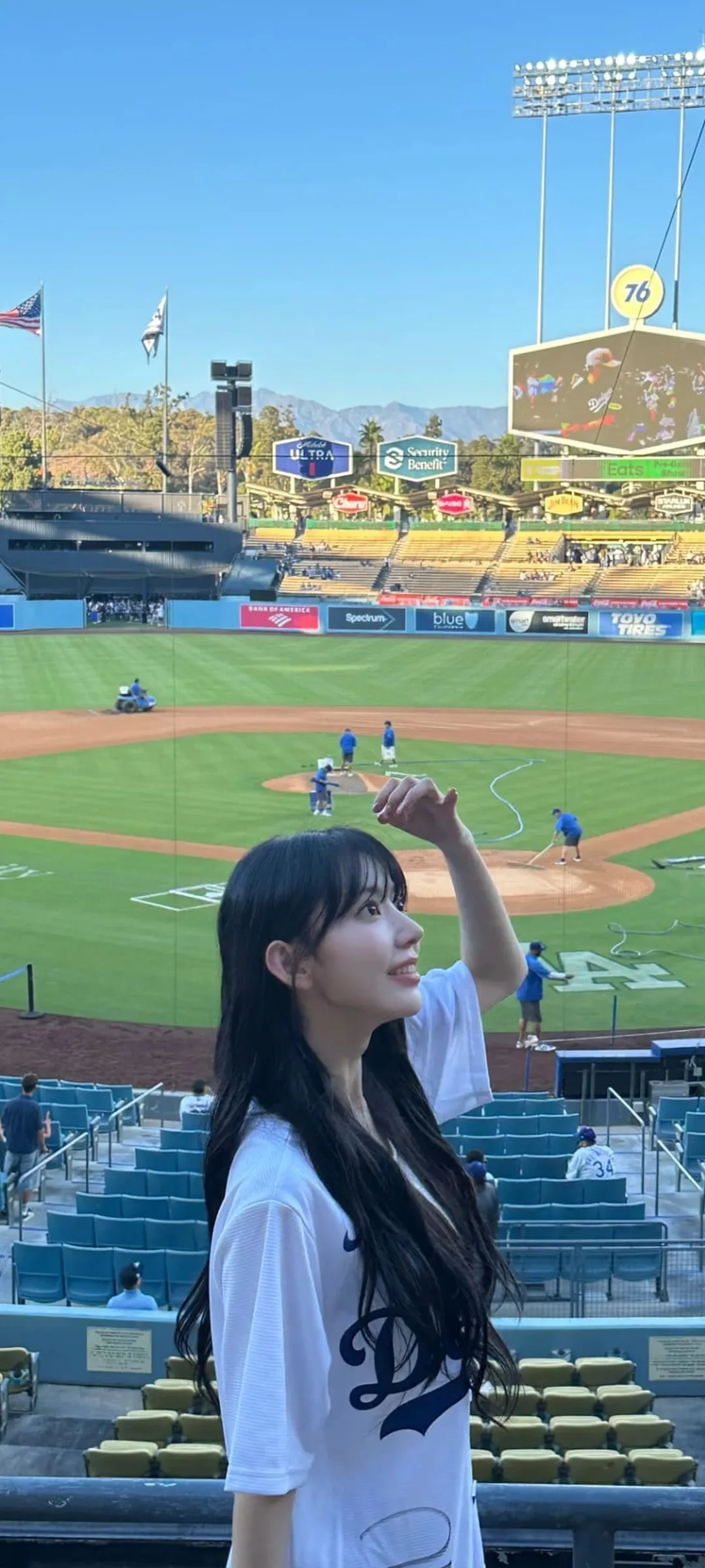 Fond d'écran de verrouillage mobile Sakura Miyawaki 4K HD télécharger — IZ*ONE, LE SSERAFIM