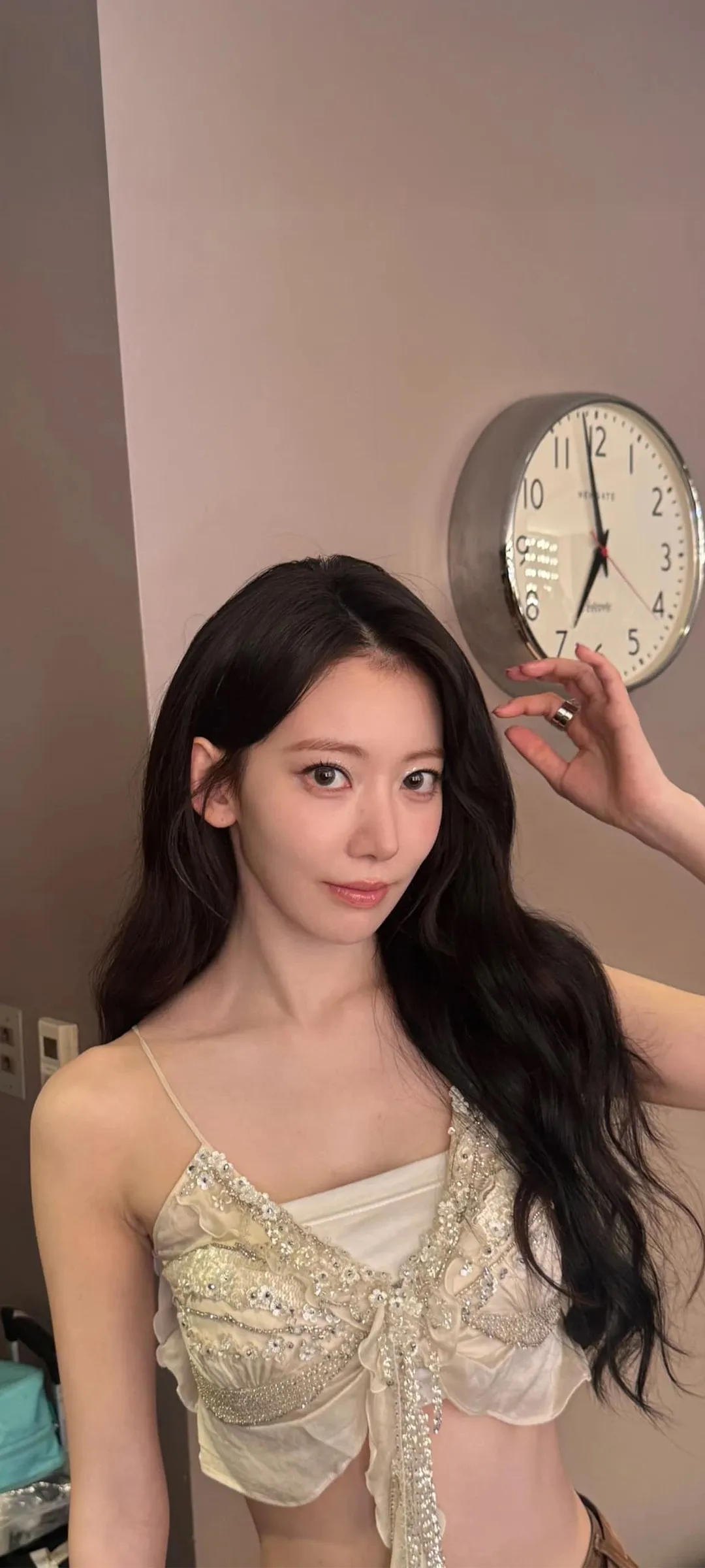 Fond d'écran de verrouillage mobile Sakura Miyawaki 4K HD télécharger — IZ*ONE, LE SSERAFIM