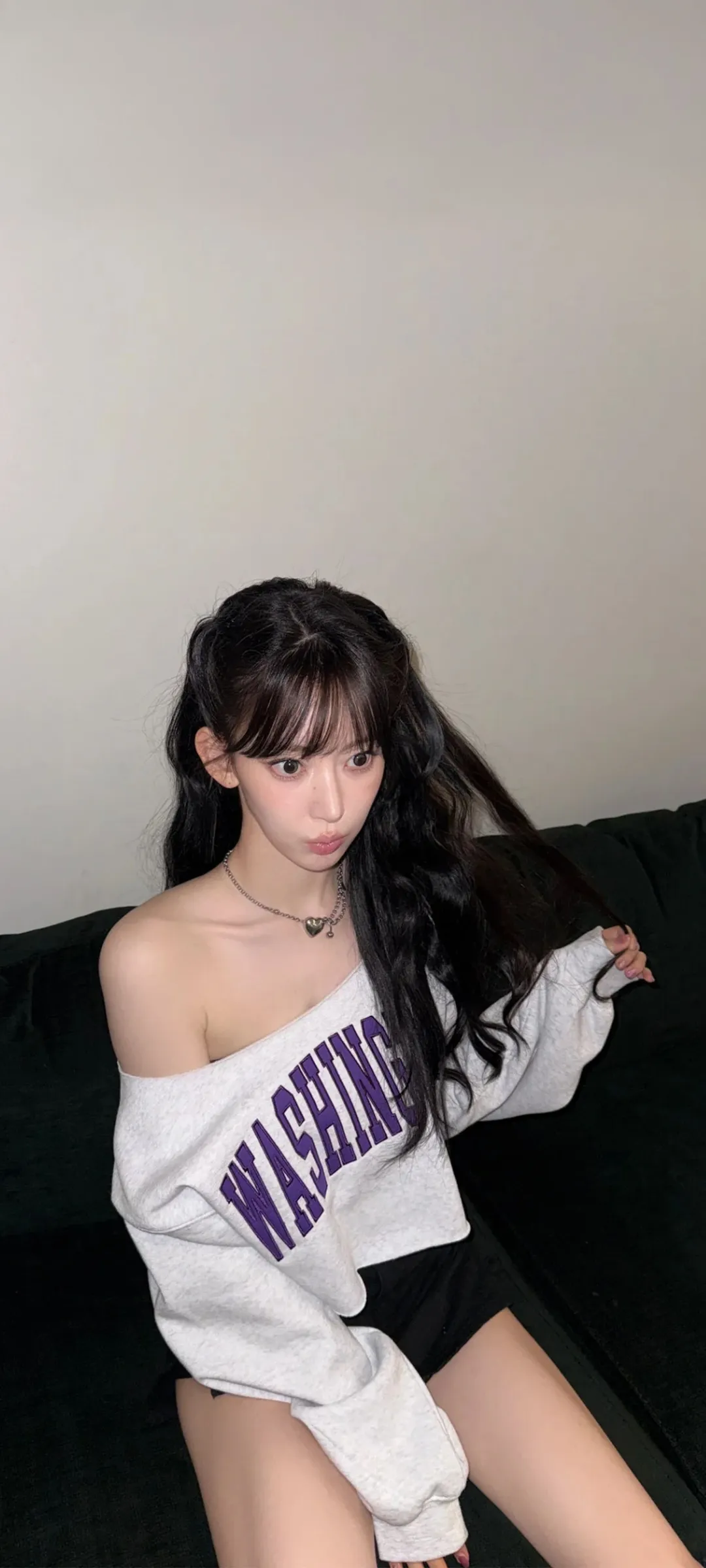 Fond d'écran de verrouillage mobile Sakura Miyawaki 4K HD télécharger — IZ*ONE, LE SSERAFIM