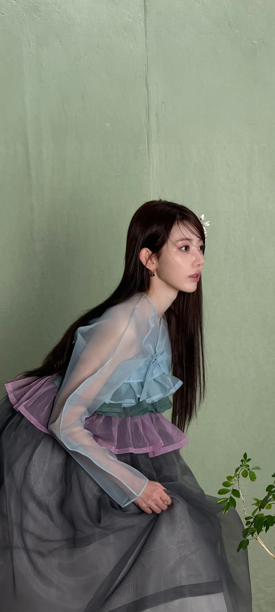 Fond d'écran de verrouillage mobile Sakura Miyawaki 4K HD télécharger — IZ*ONE, LE SSERAFIM