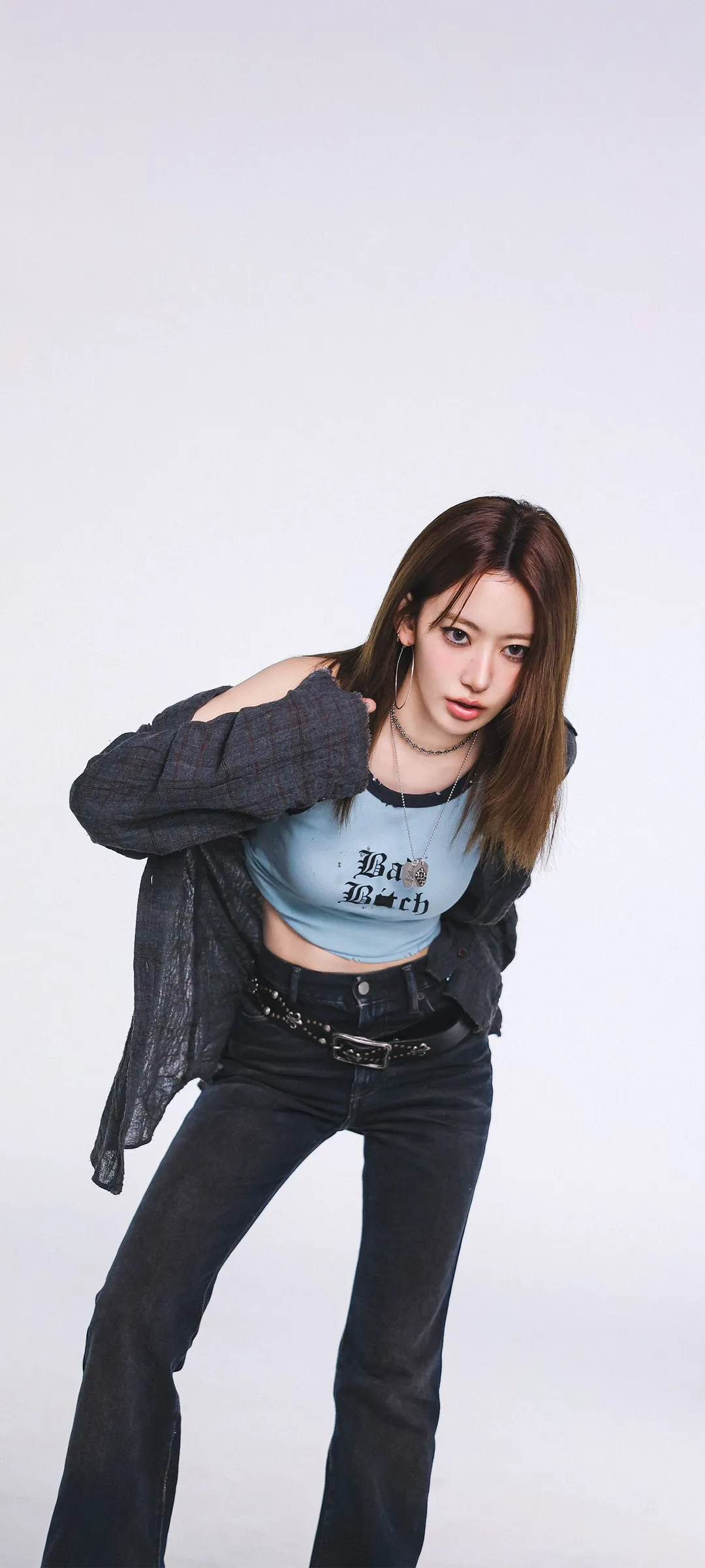 Fond d'écran de verrouillage mobile Sakura Miyawaki 4K HD télécharger — IZ*ONE, LE SSERAFIM