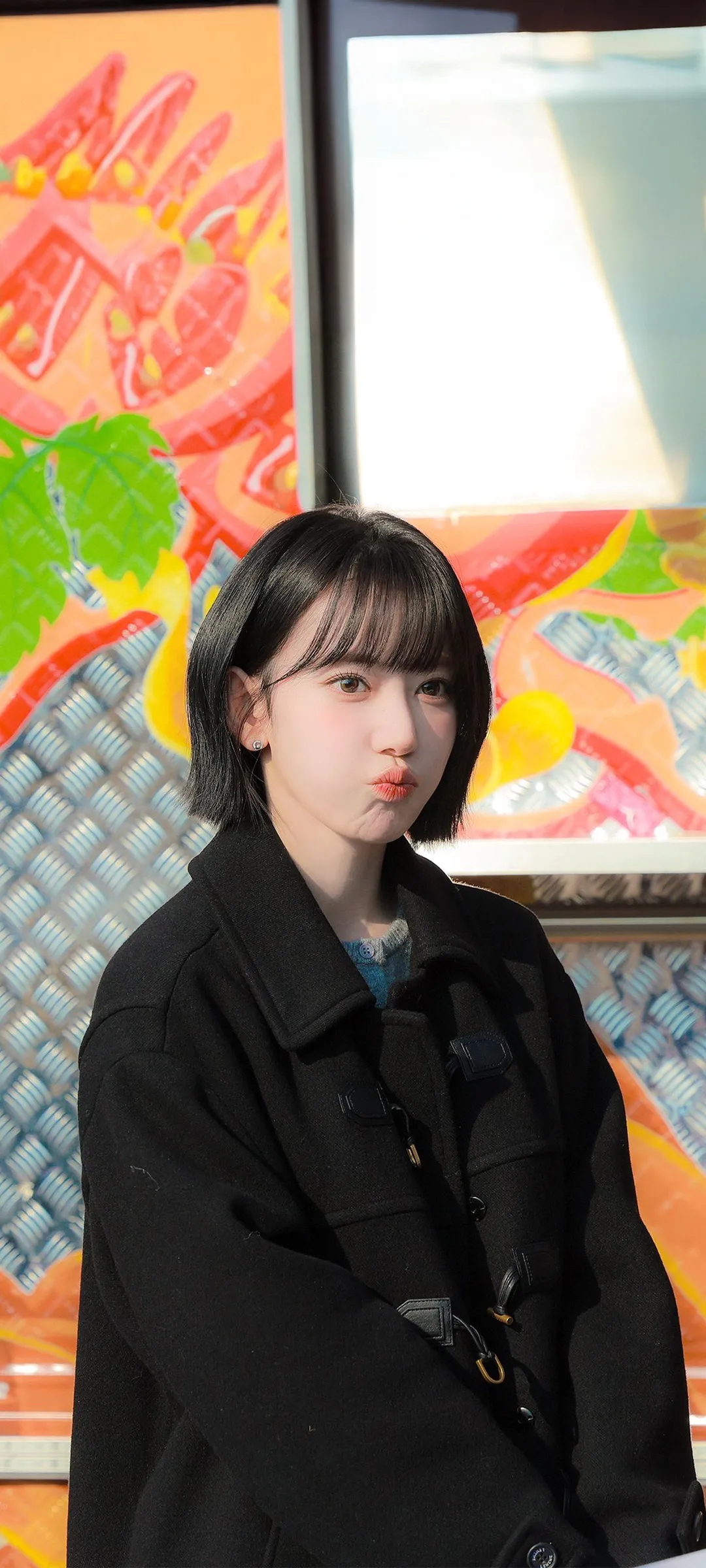 Fond d'écran de verrouillage mobile Sakura Miyawaki 4K HD télécharger — IZ*ONE, LE SSERAFIM