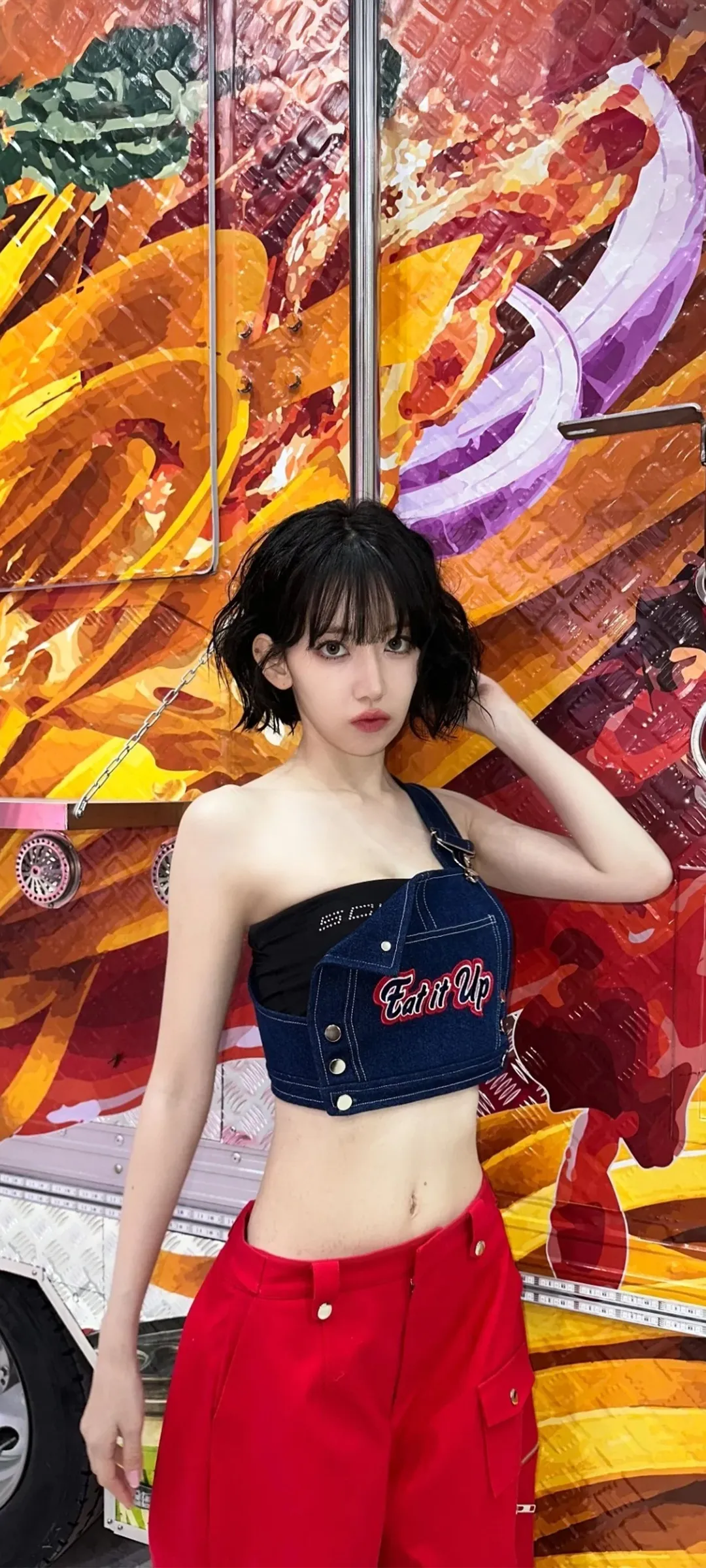 Fond d'écran de verrouillage mobile Sakura Miyawaki 4K HD télécharger — IZ*ONE, LE SSERAFIM