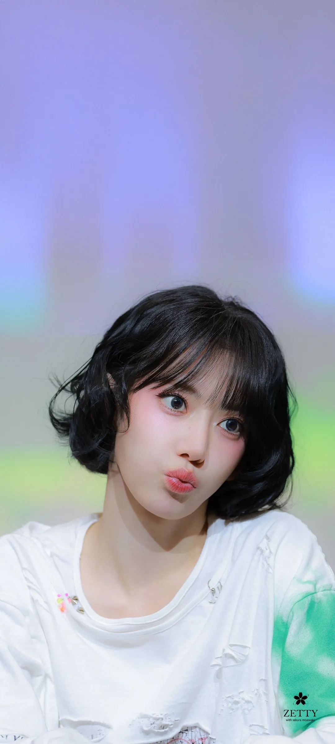 Fond d'écran de verrouillage mobile Sakura Miyawaki 4K HD télécharger — IZ*ONE, LE SSERAFIM
