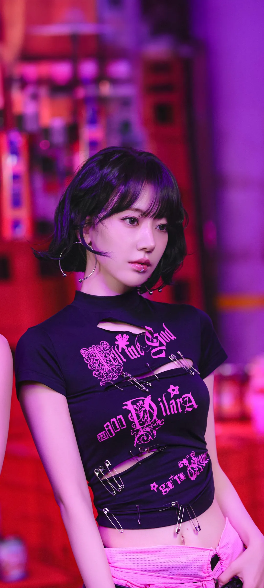Fond d'écran de verrouillage mobile Sakura Miyawaki 4K HD télécharger — IZ*ONE, LE SSERAFIM