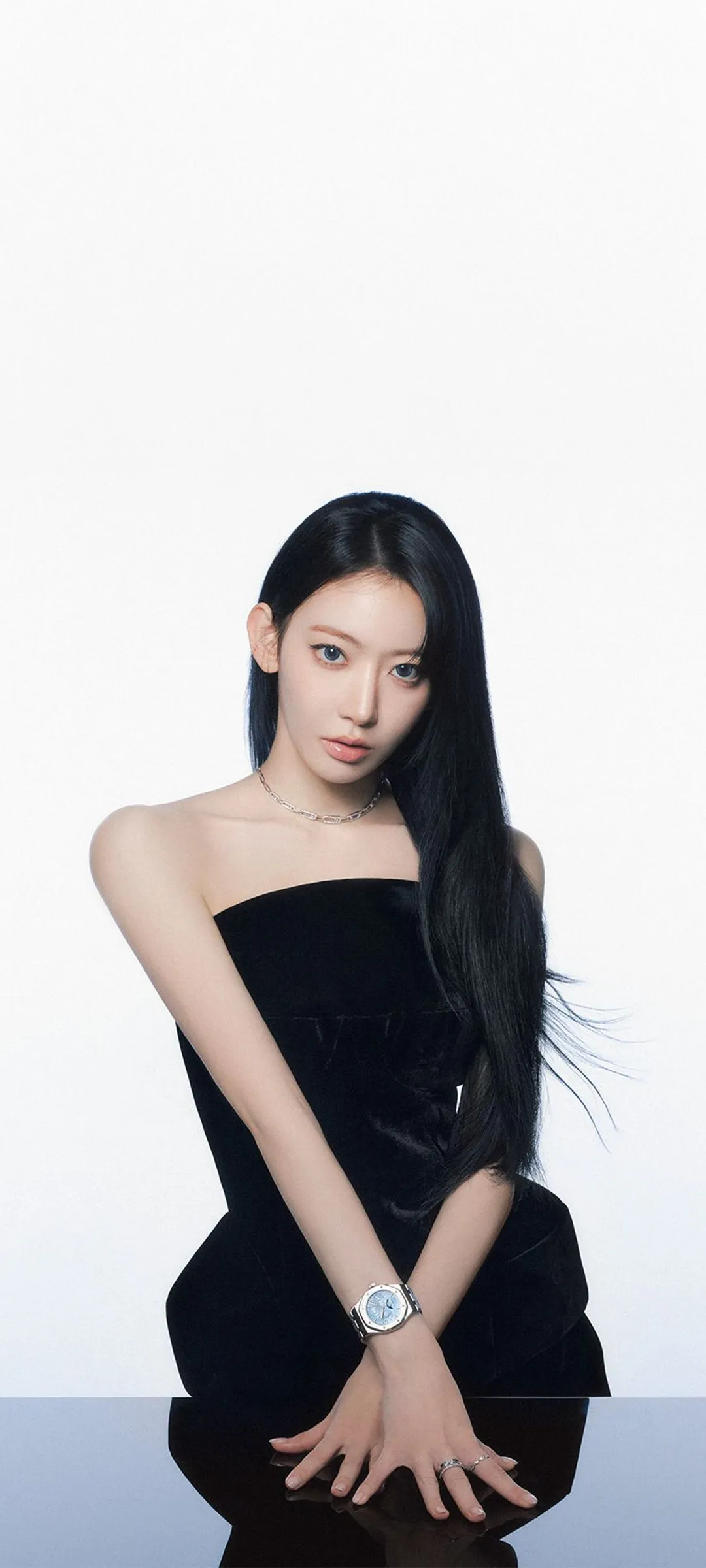 Fond d'écran de verrouillage mobile Sakura Miyawaki Twelve 4K HD télécharger — IZ*ONE, LE SSERAFIM