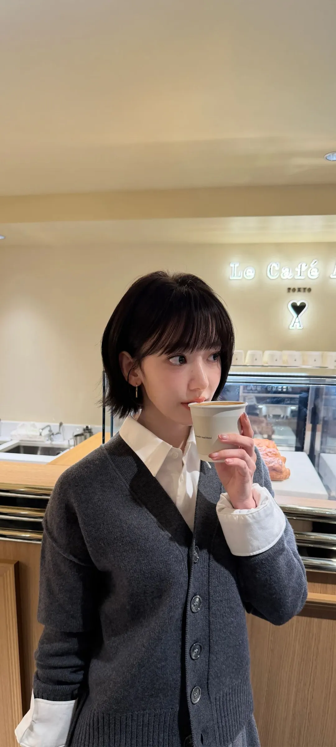 Fond d'écran de verrouillage mobile Sakura Miyawaki 4K HD télécharger — IZ*ONE, LE SSERAFIM