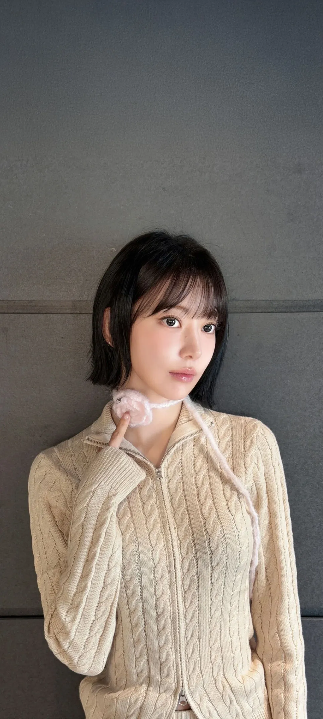 Fond d'écran de verrouillage mobile Sakura Miyawaki 4K HD télécharger — IZ*ONE, LE SSERAFIM