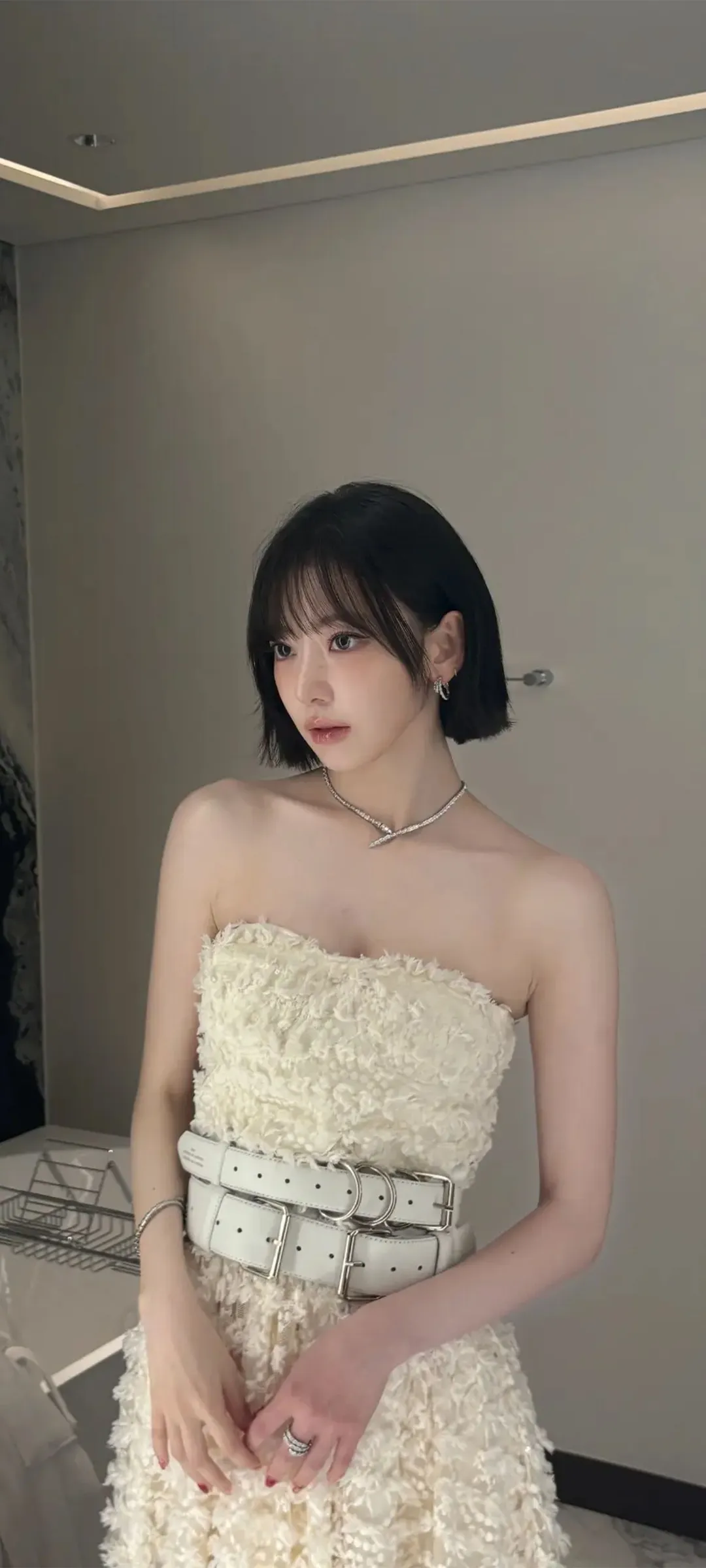 Fond d'écran de verrouillage mobile Sakura Miyawaki 4K HD télécharger — IZ*ONE, LE SSERAFIM