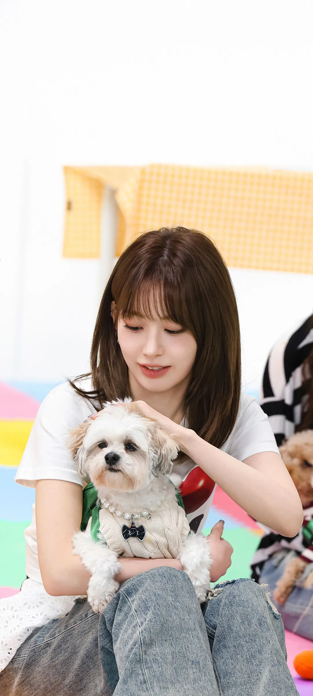 Fond d'écran de verrouillage mobile Sakura Miyawaki 4K HD télécharger — IZ*ONE, LE SSERAFIM