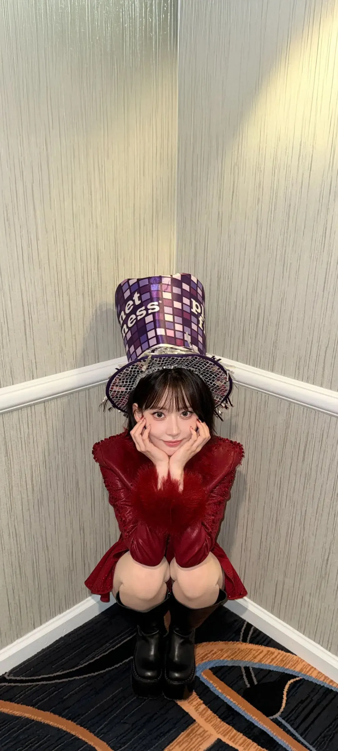 Fond d'écran de verrouillage mobile Sakura Miyawaki 4K HD télécharger — IZ*ONE, LE SSERAFIM