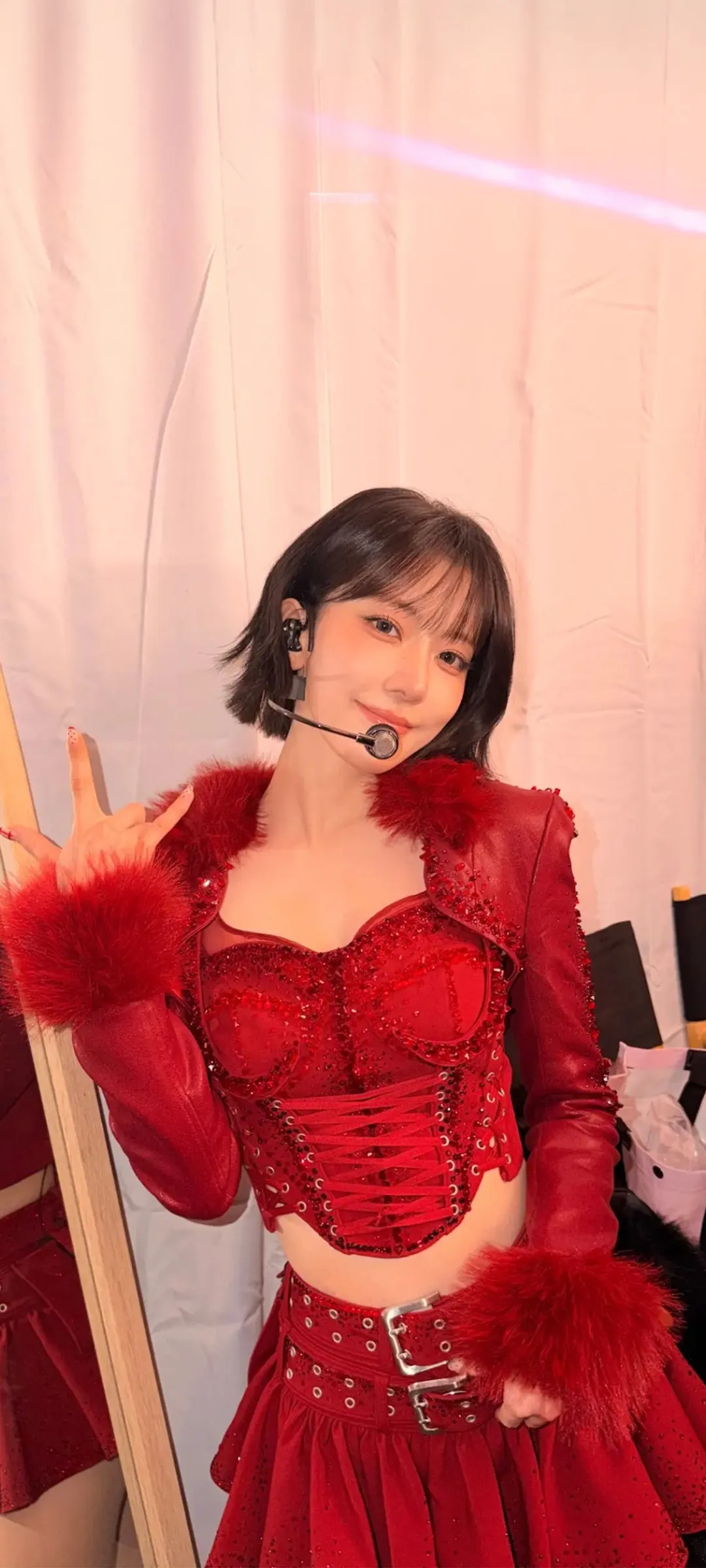 Fond d'écran de verrouillage mobile Sakura Miyawaki 4K HD télécharger — IZ*ONE, LE SSERAFIM