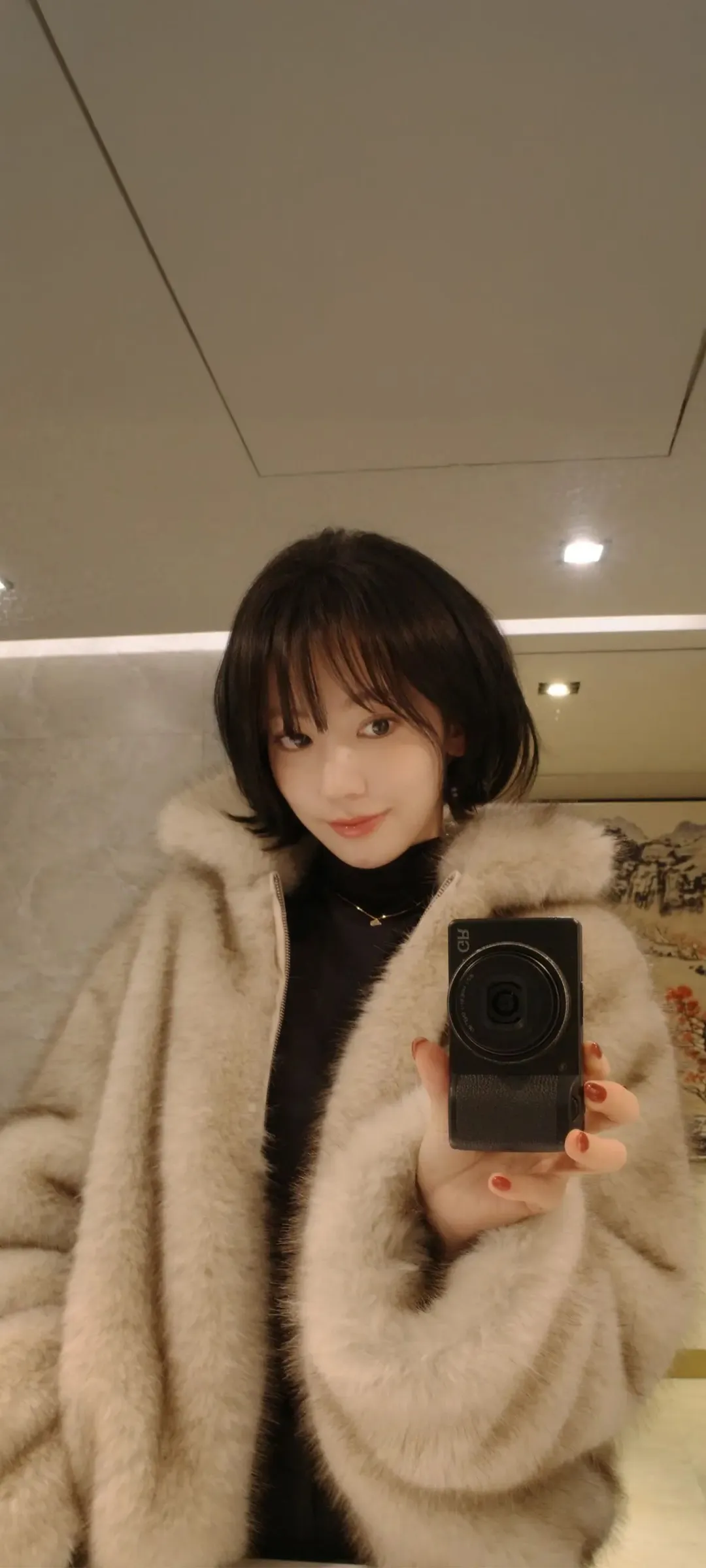 Fond d'écran de verrouillage mobile Sakura Miyawaki 4K HD télécharger — IZ*ONE, LE SSERAFIM