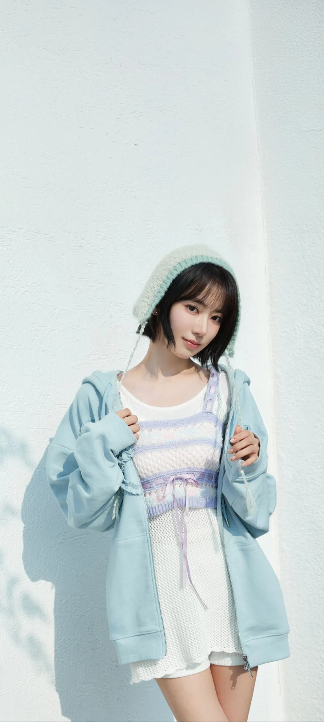 Fond d'écran de verrouillage mobile Sakura Miyawaki 4K HD télécharger — IZ*ONE, LE SSERAFIM