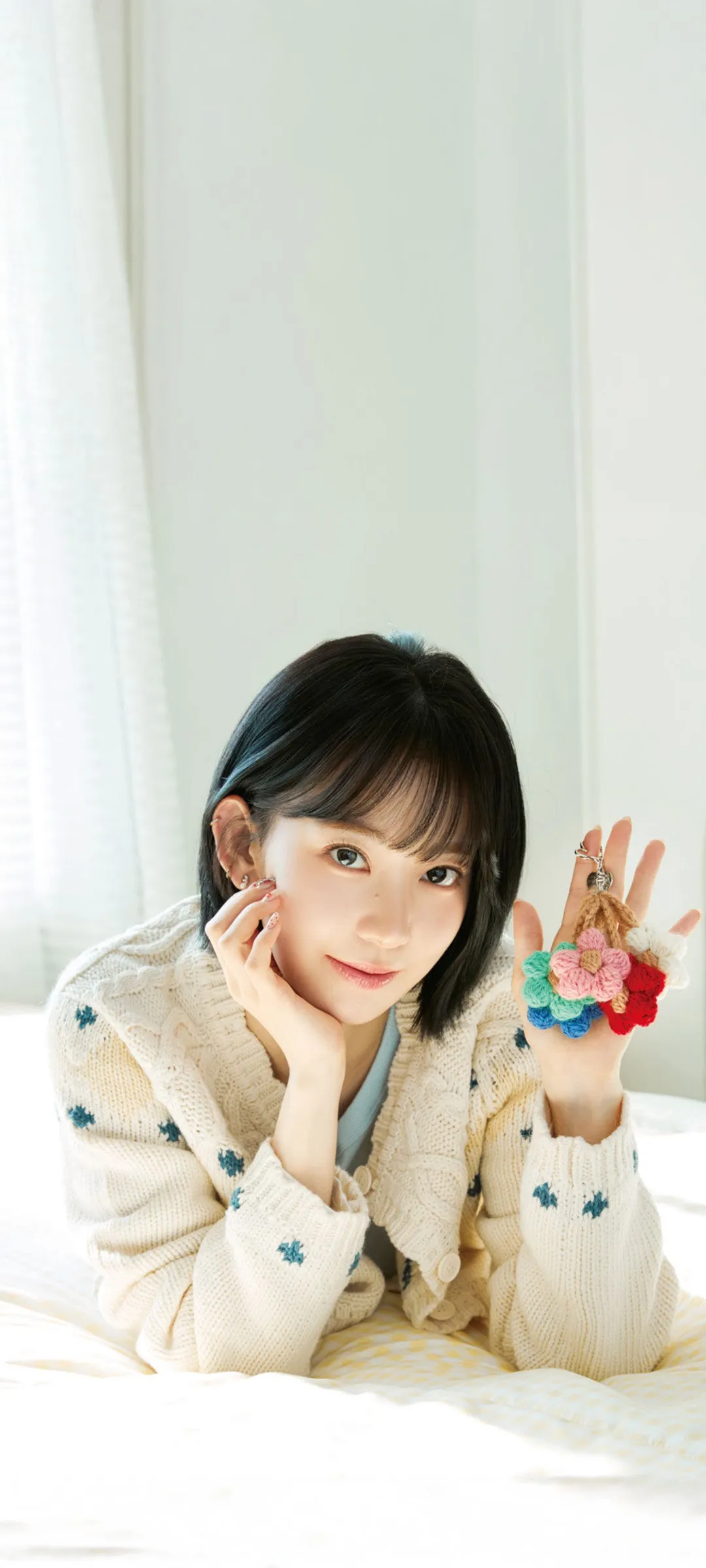 Fond d'écran de verrouillage mobile Sakura Miyawaki 4K HD télécharger — IZ*ONE, LE SSERAFIM