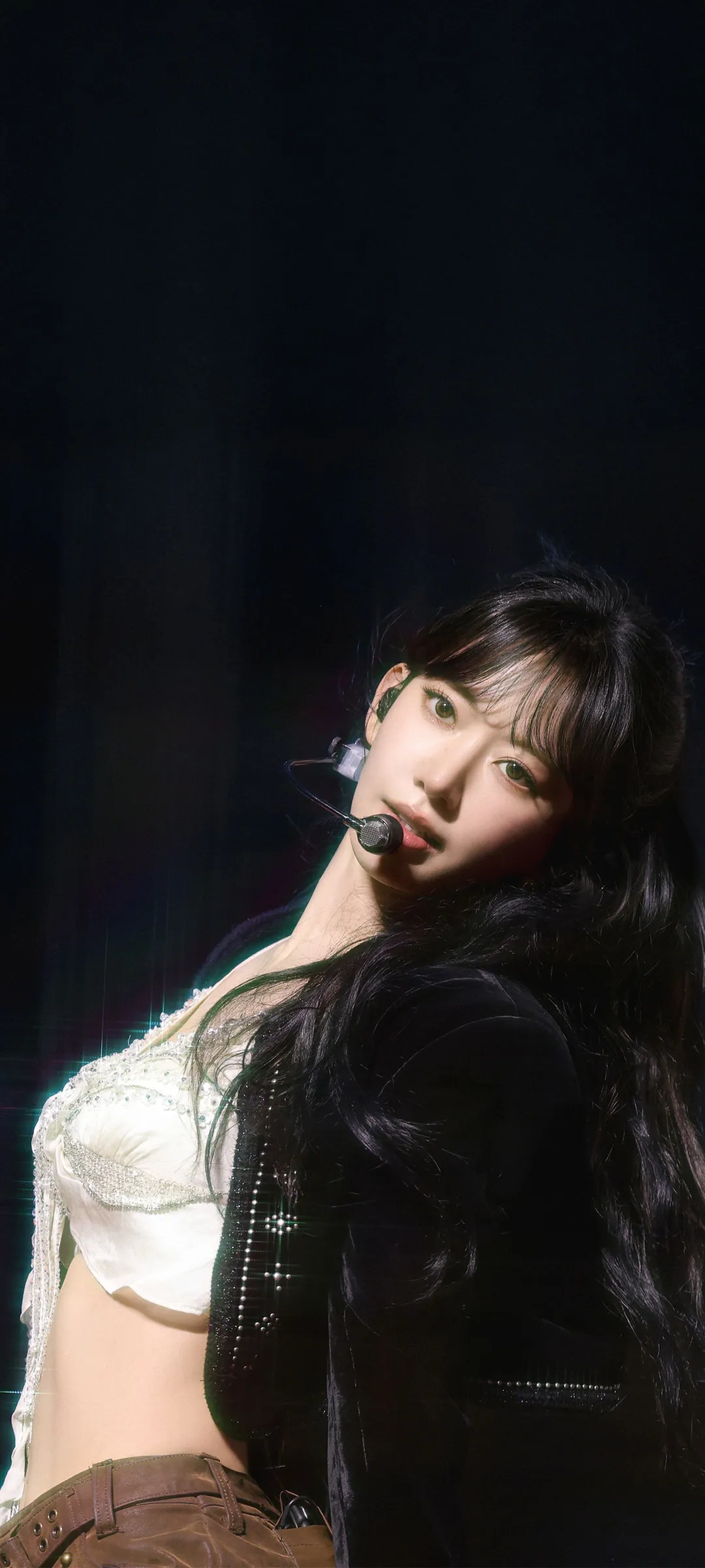Fond d'écran de verrouillage mobile Sakura Miyawaki 4K HD télécharger — IZ*ONE, LE SSERAFIM