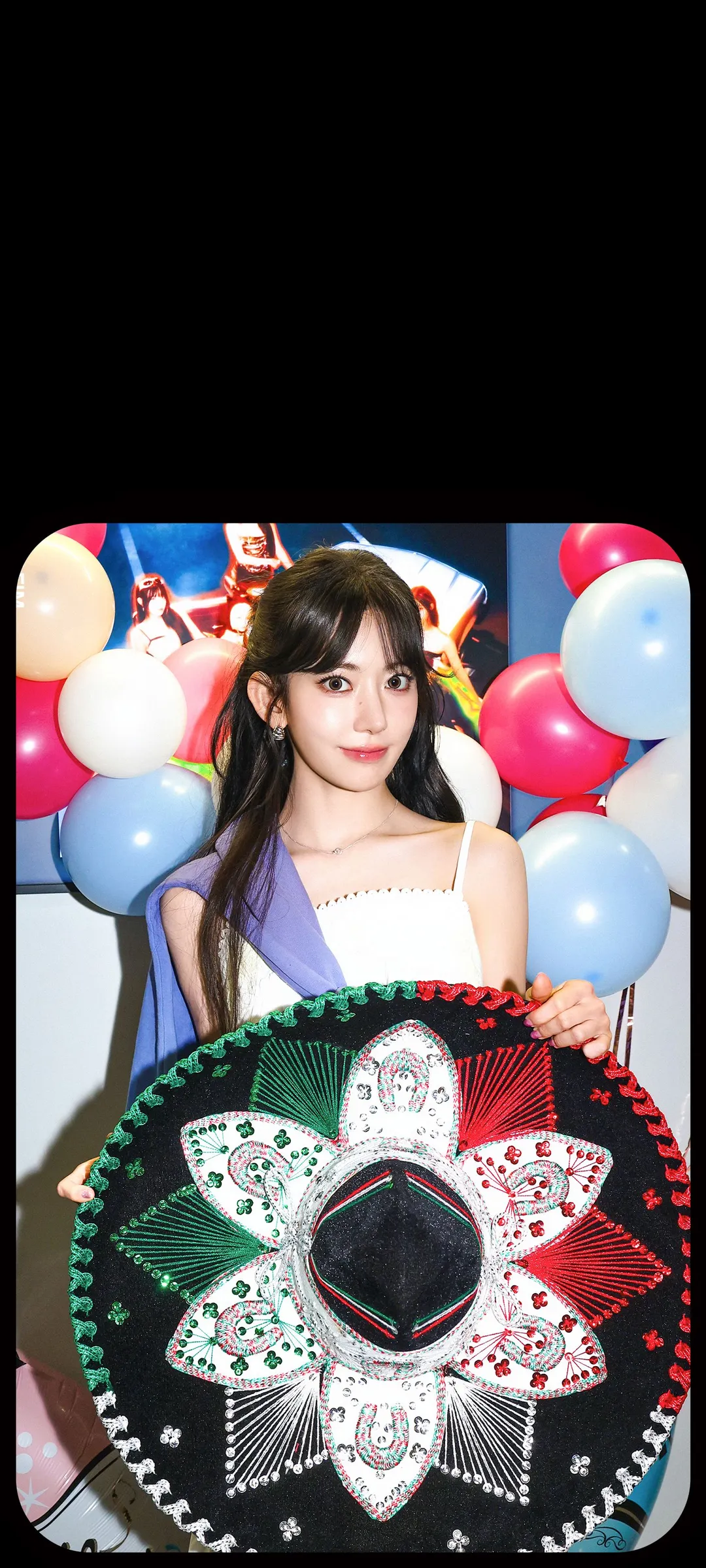 Fond d'écran de verrouillage mobile Sakura Miyawaki 4K HD télécharger — IZ*ONE, LE SSERAFIM