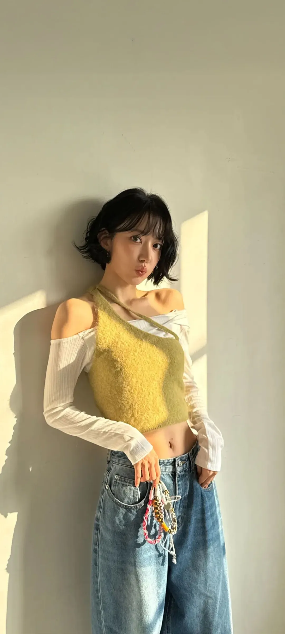 Fond d'écran de verrouillage mobile Sakura Miyawaki 4K HD télécharger — IZ*ONE, LE SSERAFIM