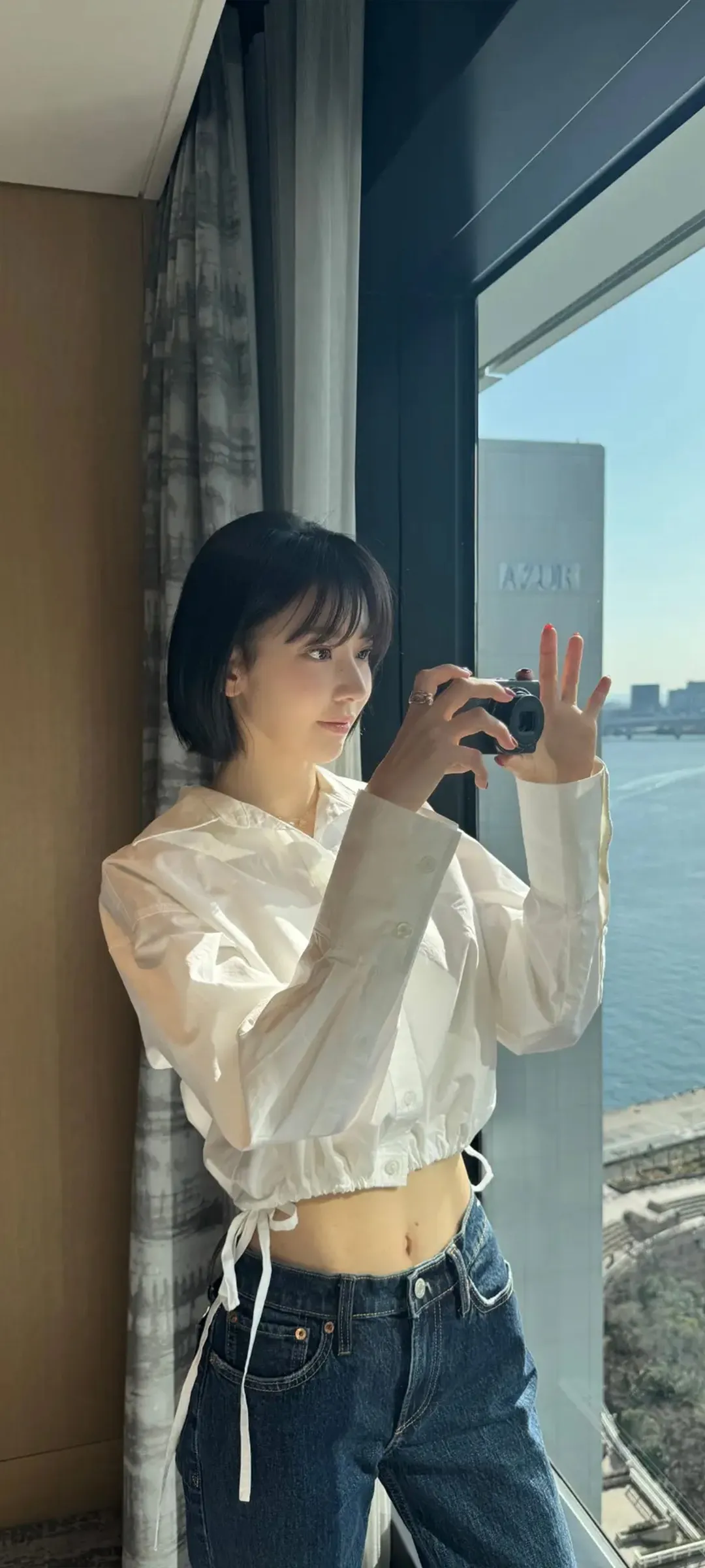 Fond d'écran de verrouillage mobile Sakura Miyawaki 4K HD télécharger — IZ*ONE, LE SSERAFIM