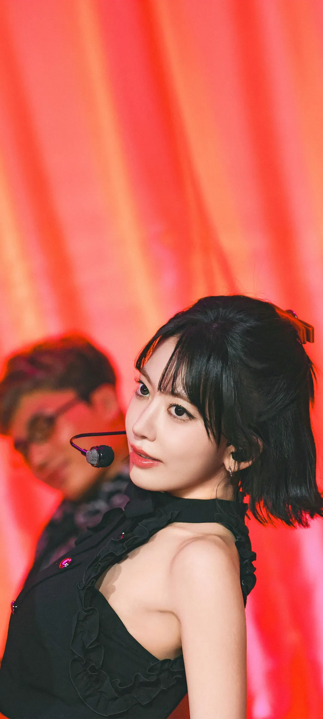 Fond d'écran de verrouillage mobile Sakura Miyawaki 4K HD télécharger — IZ*ONE, LE SSERAFIM