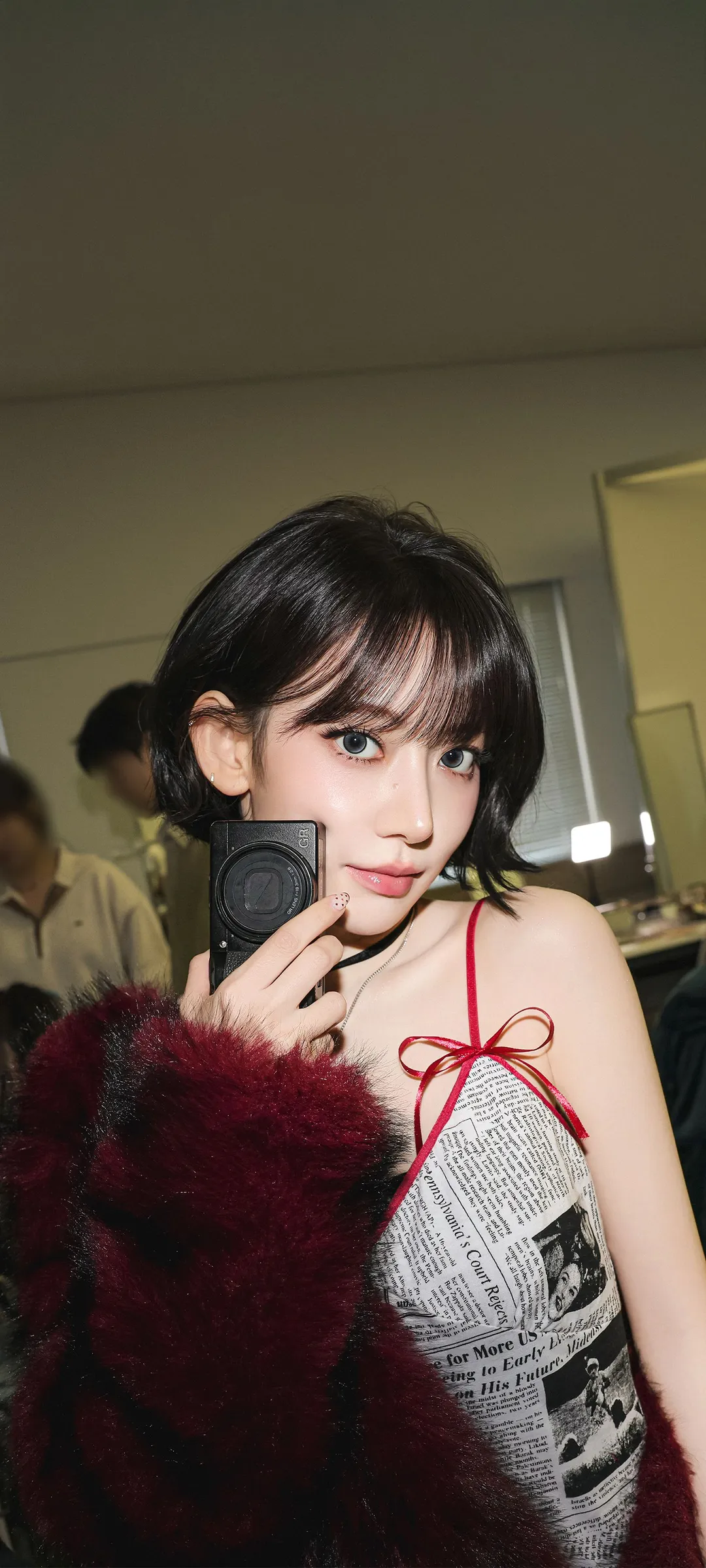 Fond d'écran de verrouillage mobile Sakura Miyawaki 4K HD télécharger — IZ*ONE, LE SSERAFIM