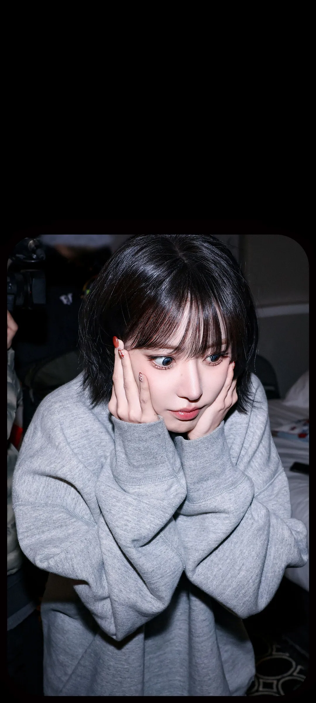 Fond d'écran de verrouillage mobile Sakura Miyawaki 4K HD télécharger — IZ*ONE, LE SSERAFIM