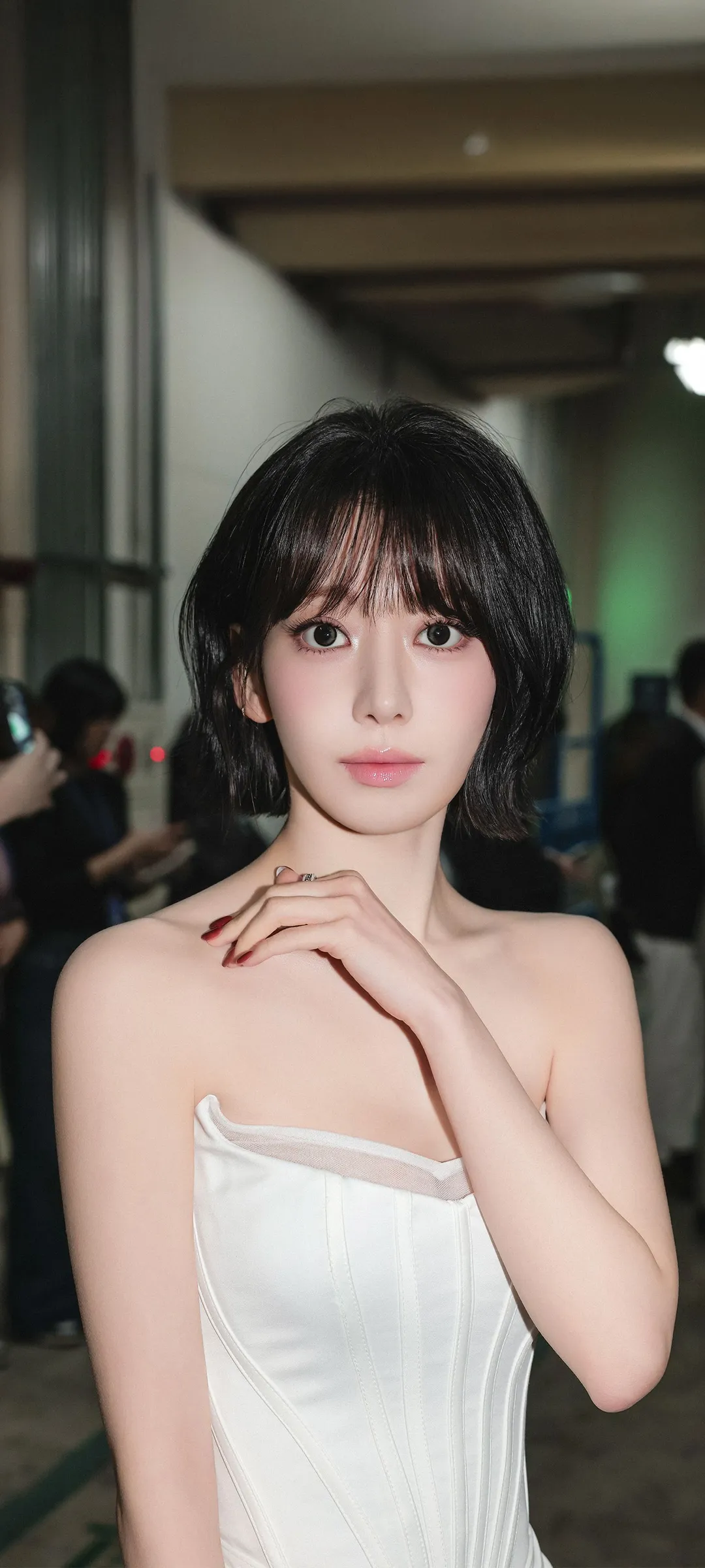 Fond d'écran de verrouillage mobile Sakura Miyawaki 4K HD télécharger — IZ*ONE, LE SSERAFIM