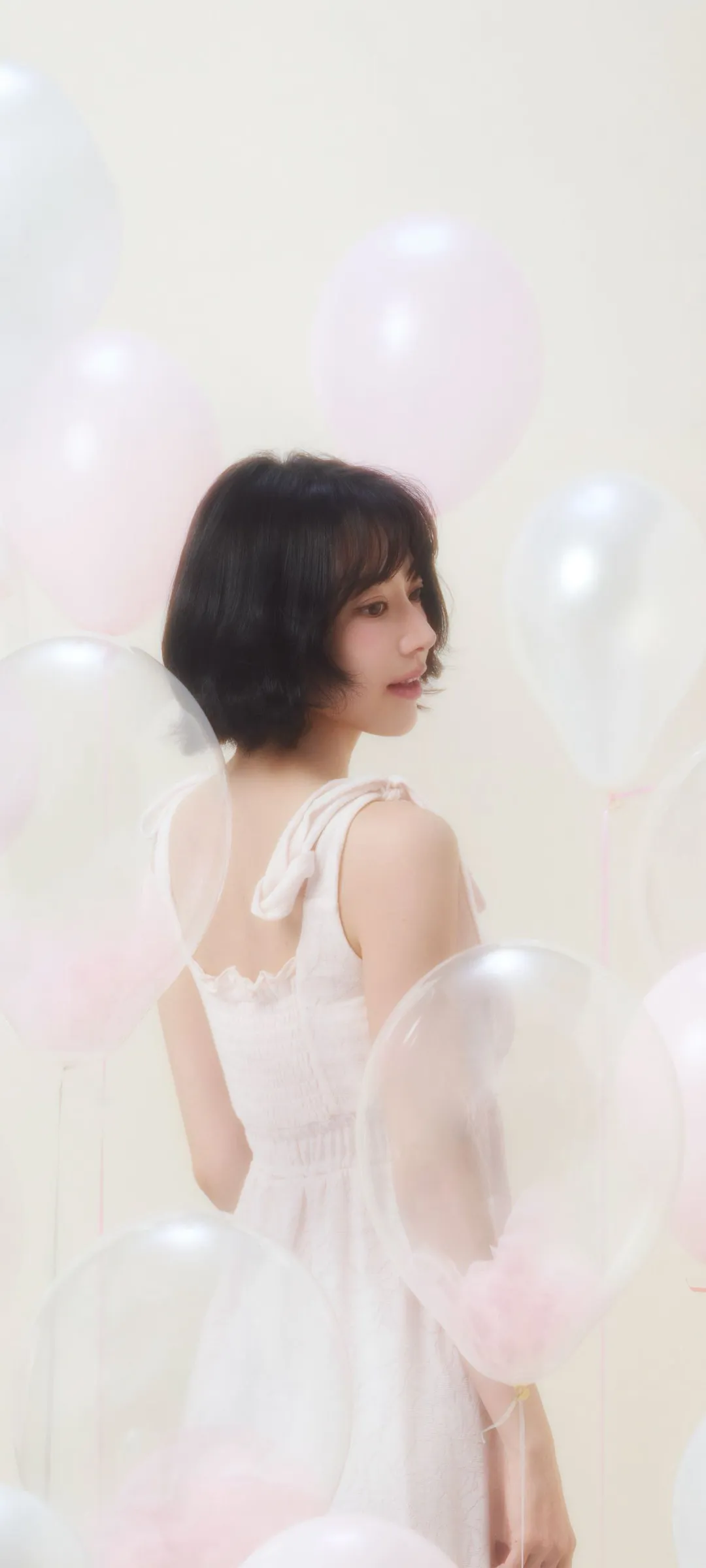 Fond d'écran de verrouillage mobile Sakura Miyawaki 4K HD télécharger — IZ*ONE, LE SSERAFIM