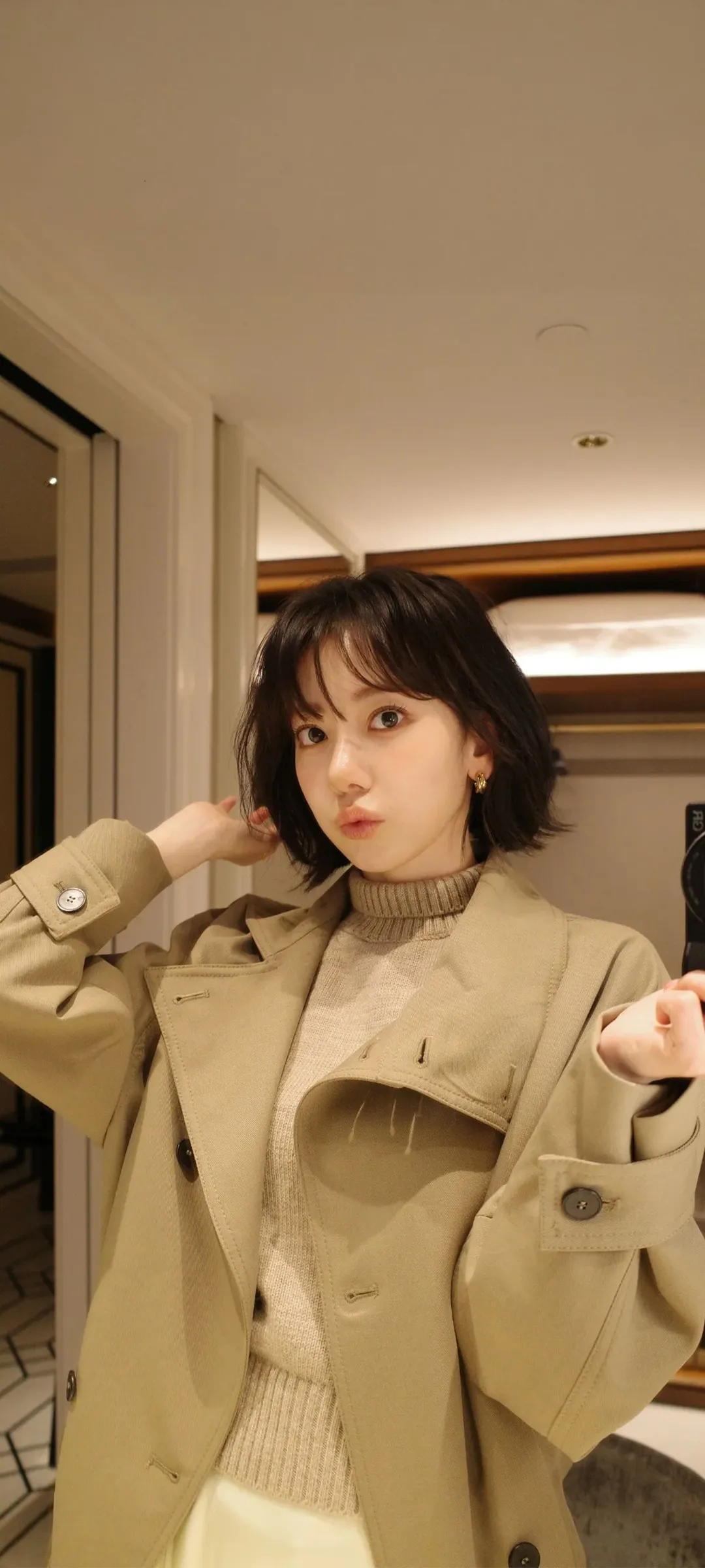 Fond d'écran de verrouillage mobile Sakura Miyawaki 4K HD télécharger — IZ*ONE, LE SSERAFIM