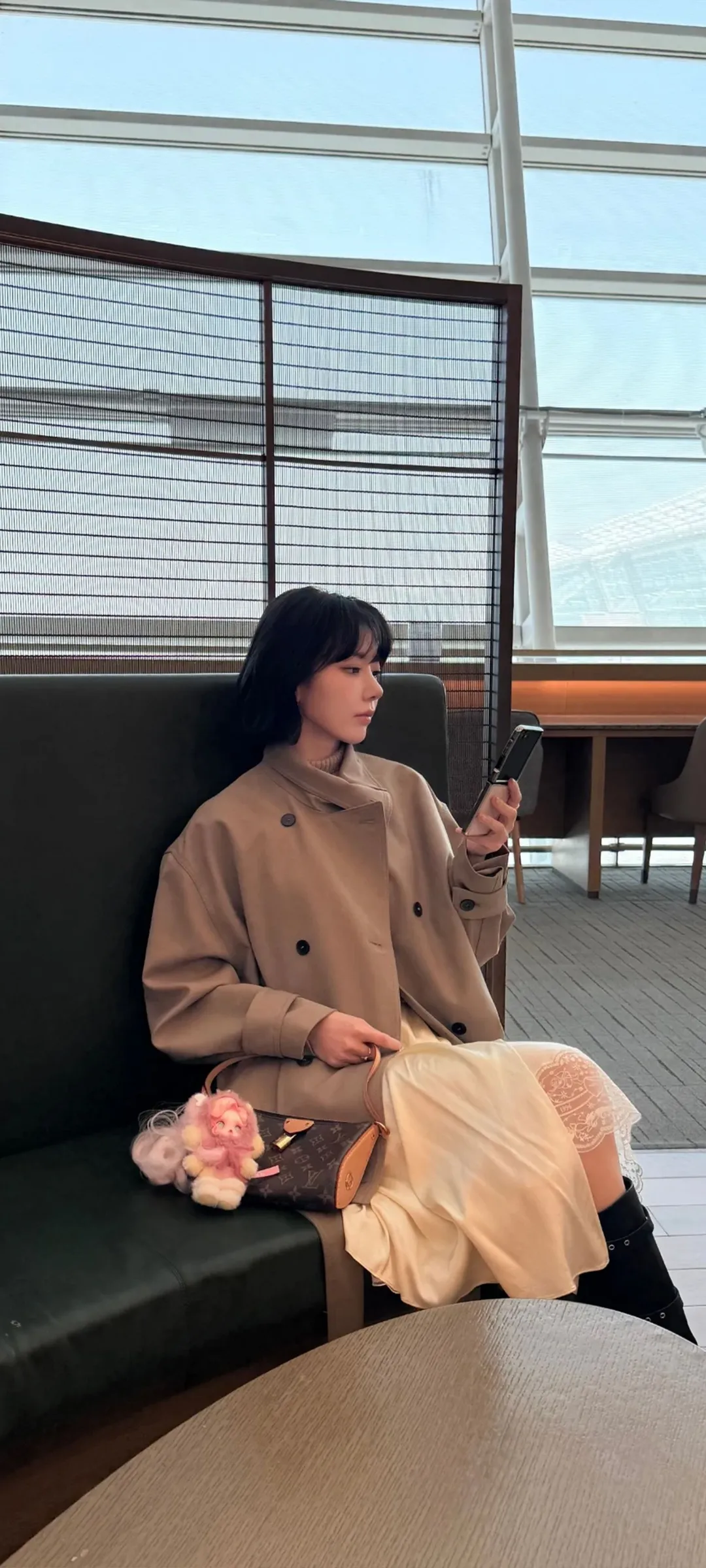 Fond d'écran de verrouillage mobile Sakura Miyawaki 4K HD télécharger — IZ*ONE, LE SSERAFIM