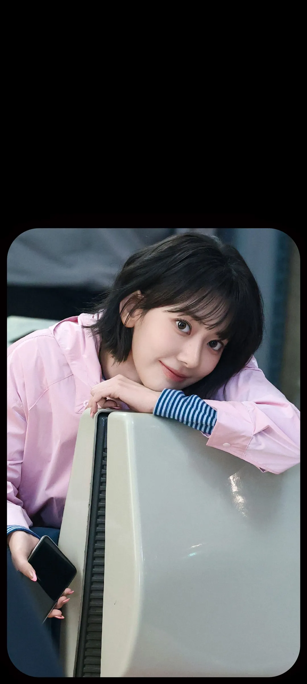 Fond d'écran de verrouillage mobile Sakura Miyawaki 4K HD télécharger — IZ*ONE, LE SSERAFIM