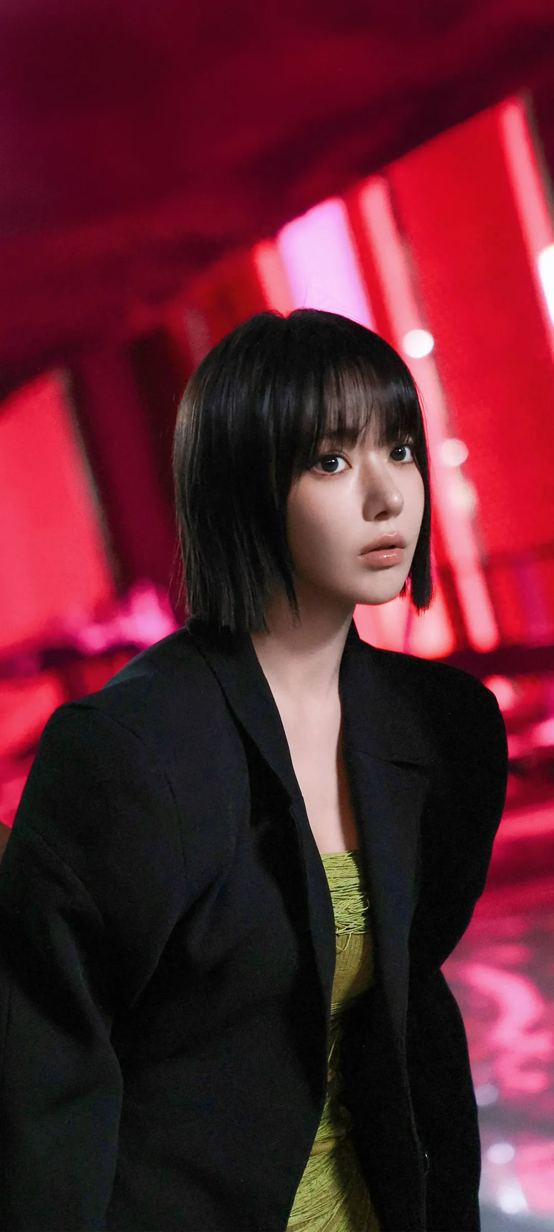 Fond d'écran de verrouillage mobile Sakura Miyawaki 4K HD télécharger — IZ*ONE, LE SSERAFIM