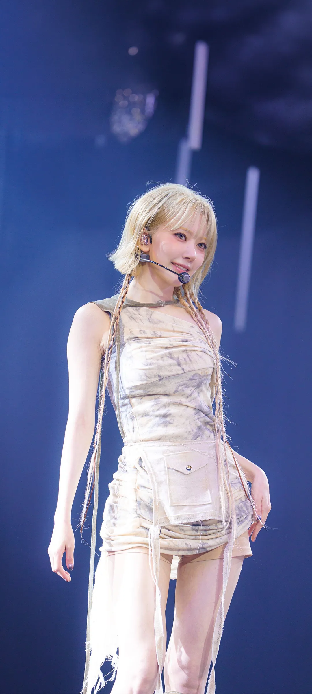 Fond d'écran de verrouillage mobile Sakura Miyawaki 4K HD télécharger — IZ*ONE, LE SSERAFIM