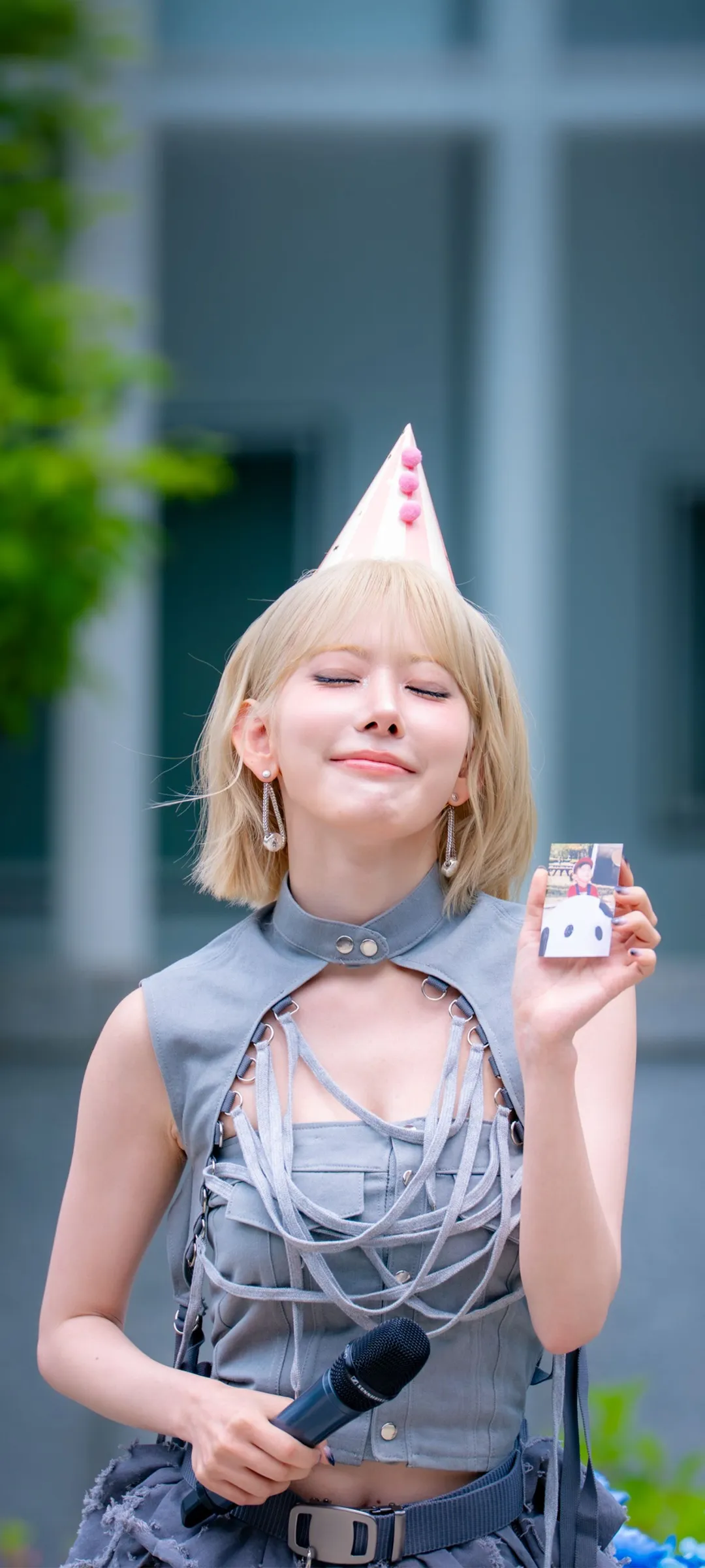 Fond d'écran de verrouillage mobile Sakura Miyawaki 4K HD télécharger — IZ*ONE, LE SSERAFIM