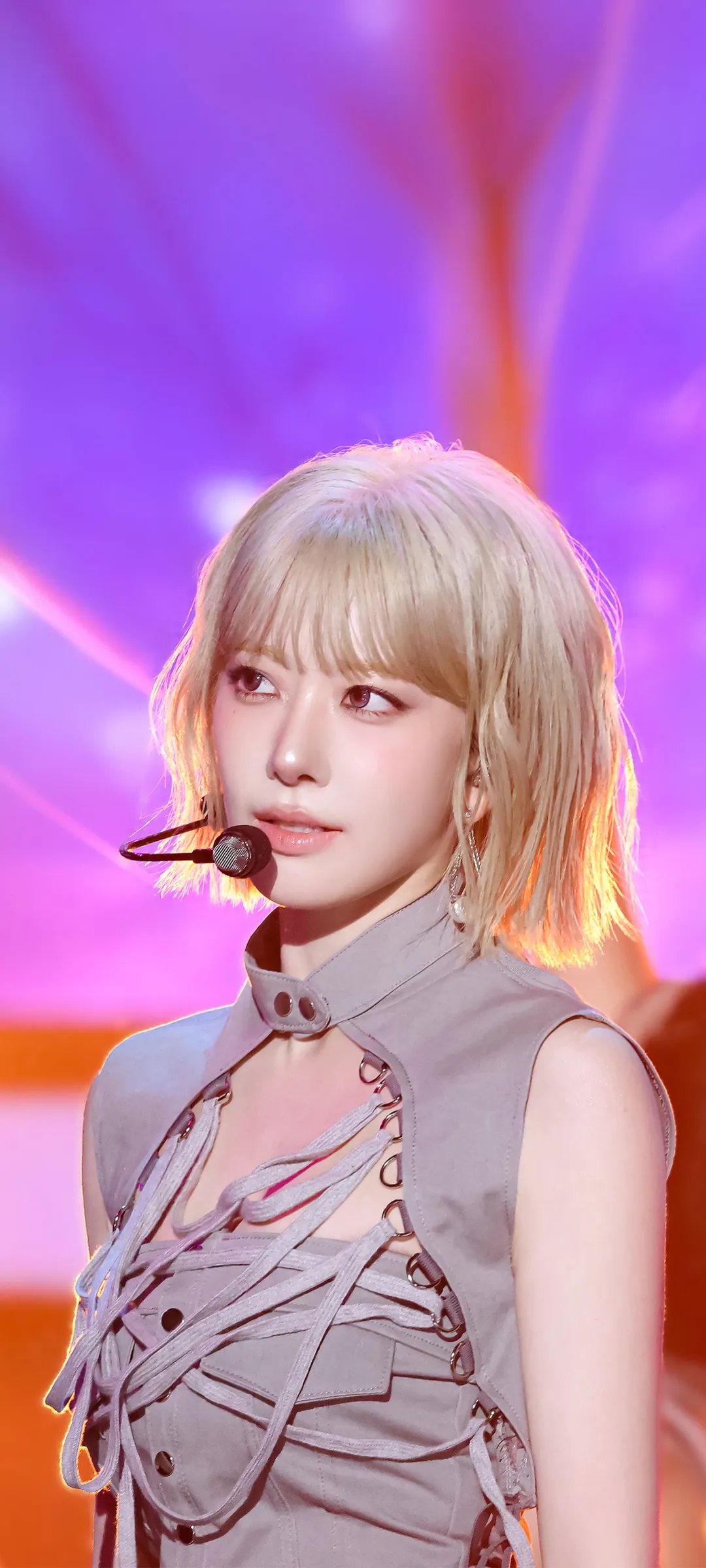 Fond d'écran de verrouillage mobile Sakura Miyawaki 4K HD télécharger — IZ*ONE, LE SSERAFIM