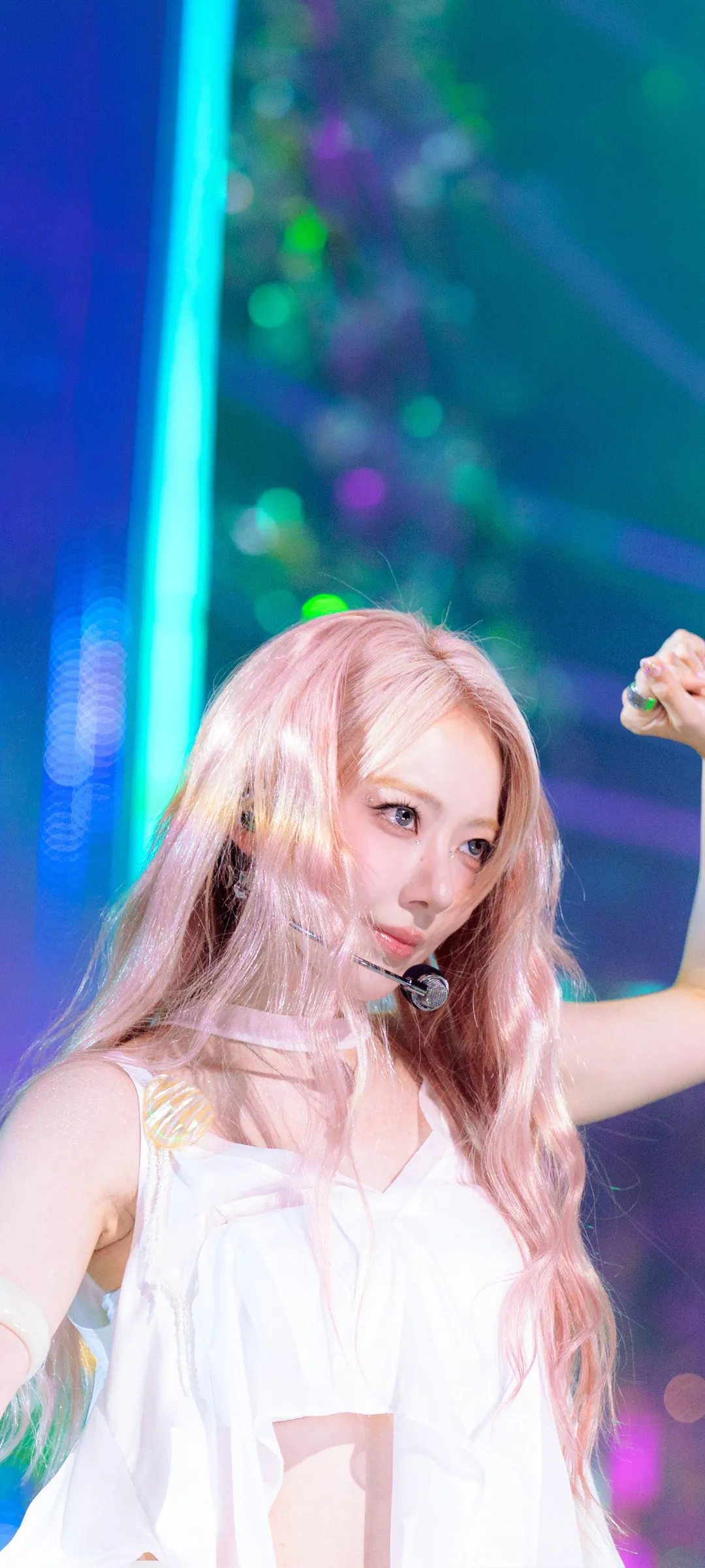Fond d'écran de verrouillage mobile Sakura Miyawaki 4K HD télécharger — IZ*ONE, LE SSERAFIM