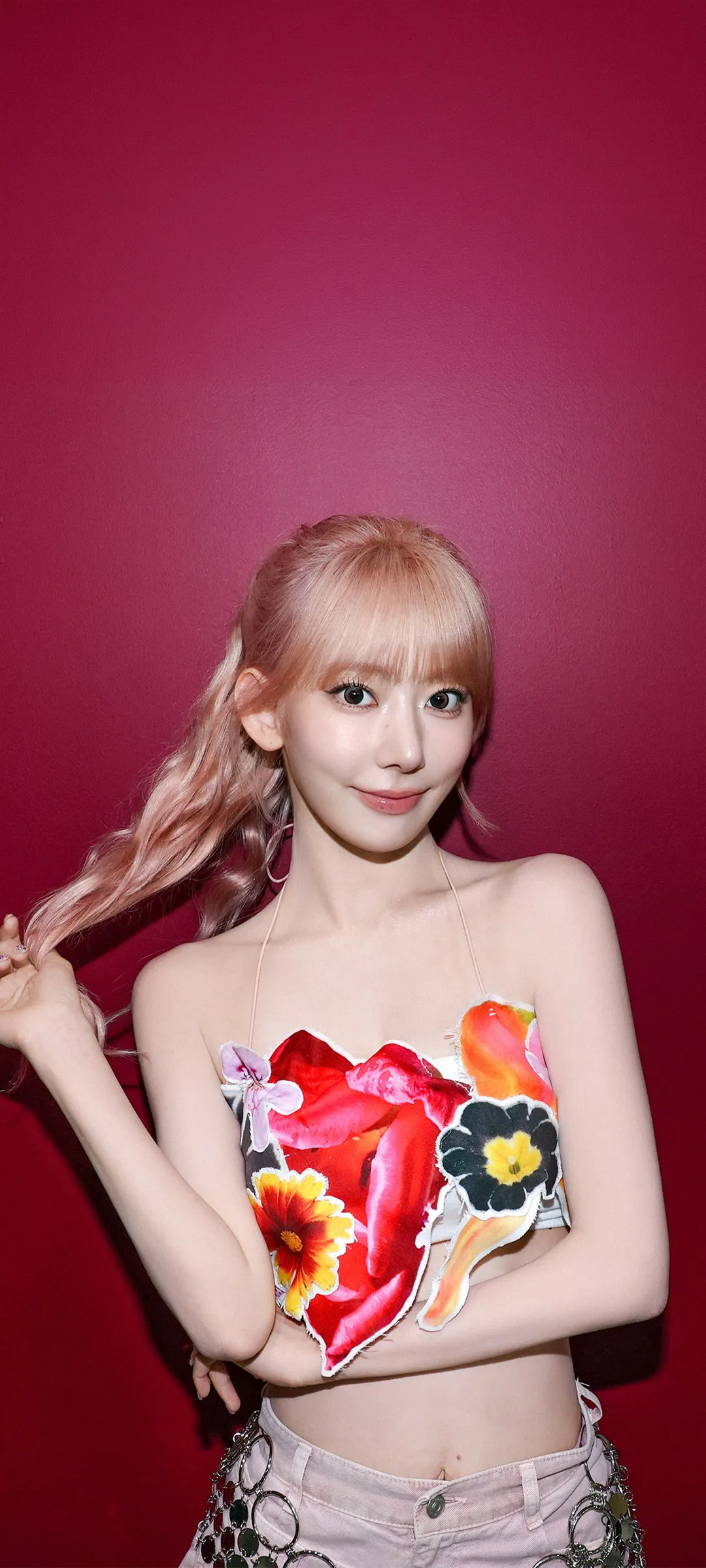 Fond d'écran de verrouillage mobile Sakura Miyawaki 4K HD télécharger — IZ*ONE, LE SSERAFIM