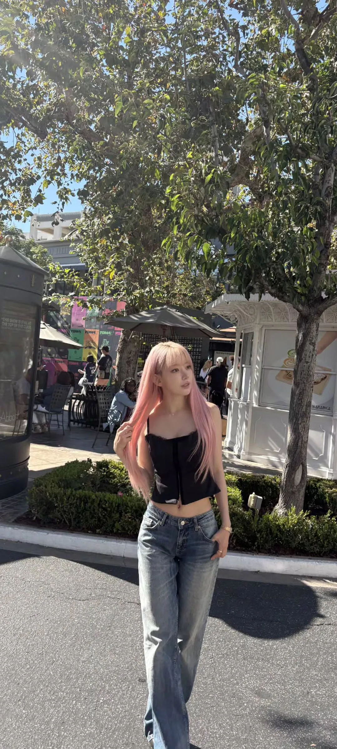 사쿠라 잠금화면 폰 배경화면 4K HD 다운로드 — 아이즈원, 르세라핌