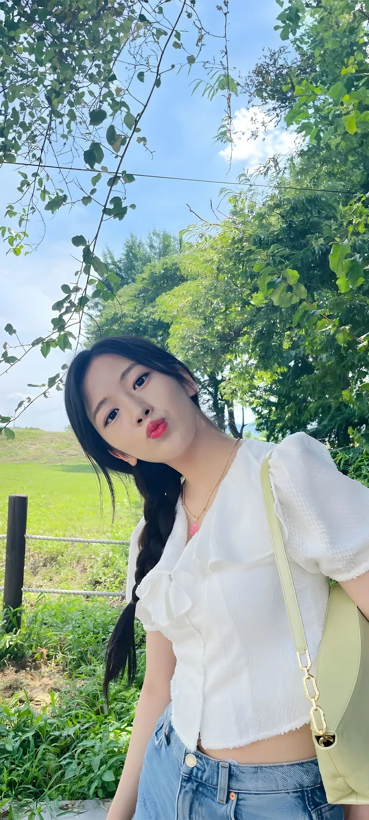 Fond d'écran de verrouillage mobile An Yu-jin 4K HD télécharger — IZ*ONE, IVE