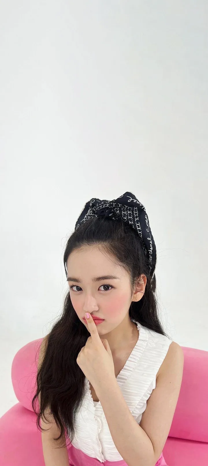Fond d'écran de verrouillage mobile An Yu-jin 4K HD télécharger — IZ*ONE, IVE